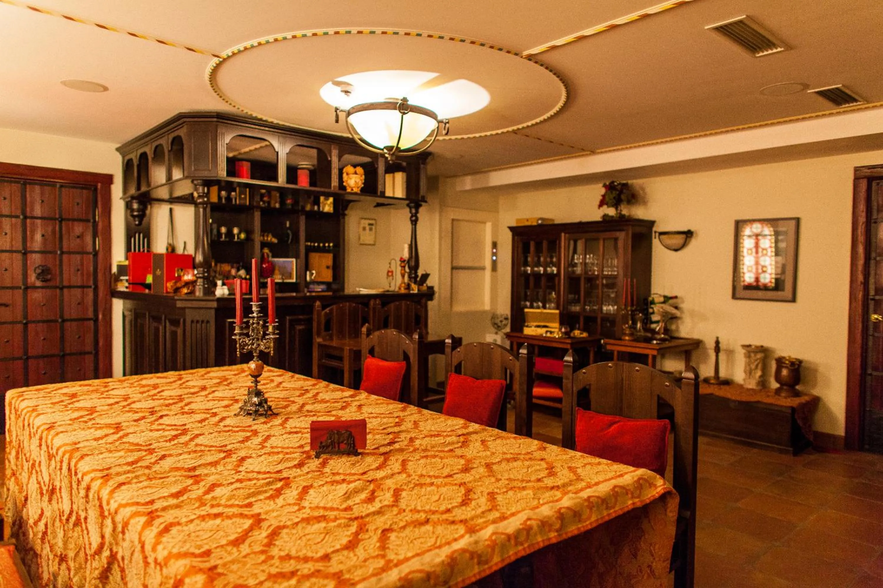 Dining area in TB Palace Hotel & SPA