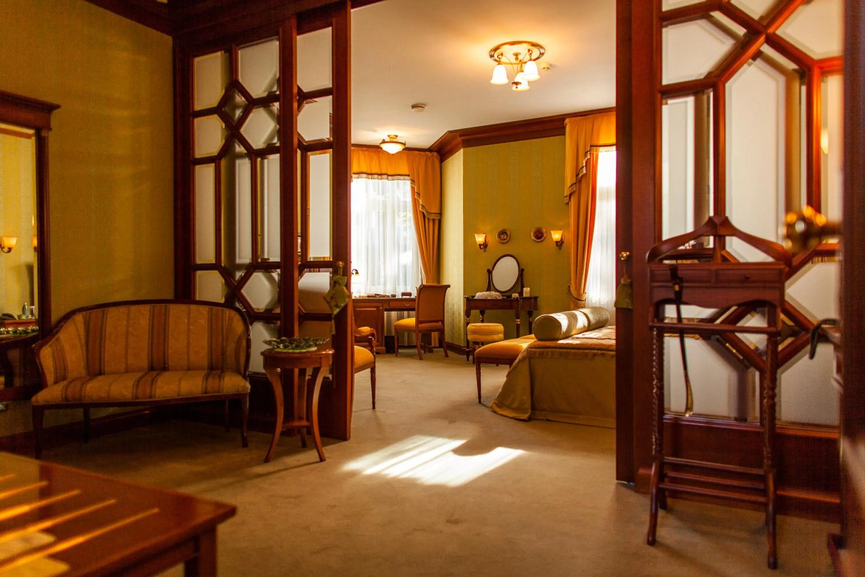 Bedroom in TB Palace Hotel & SPA