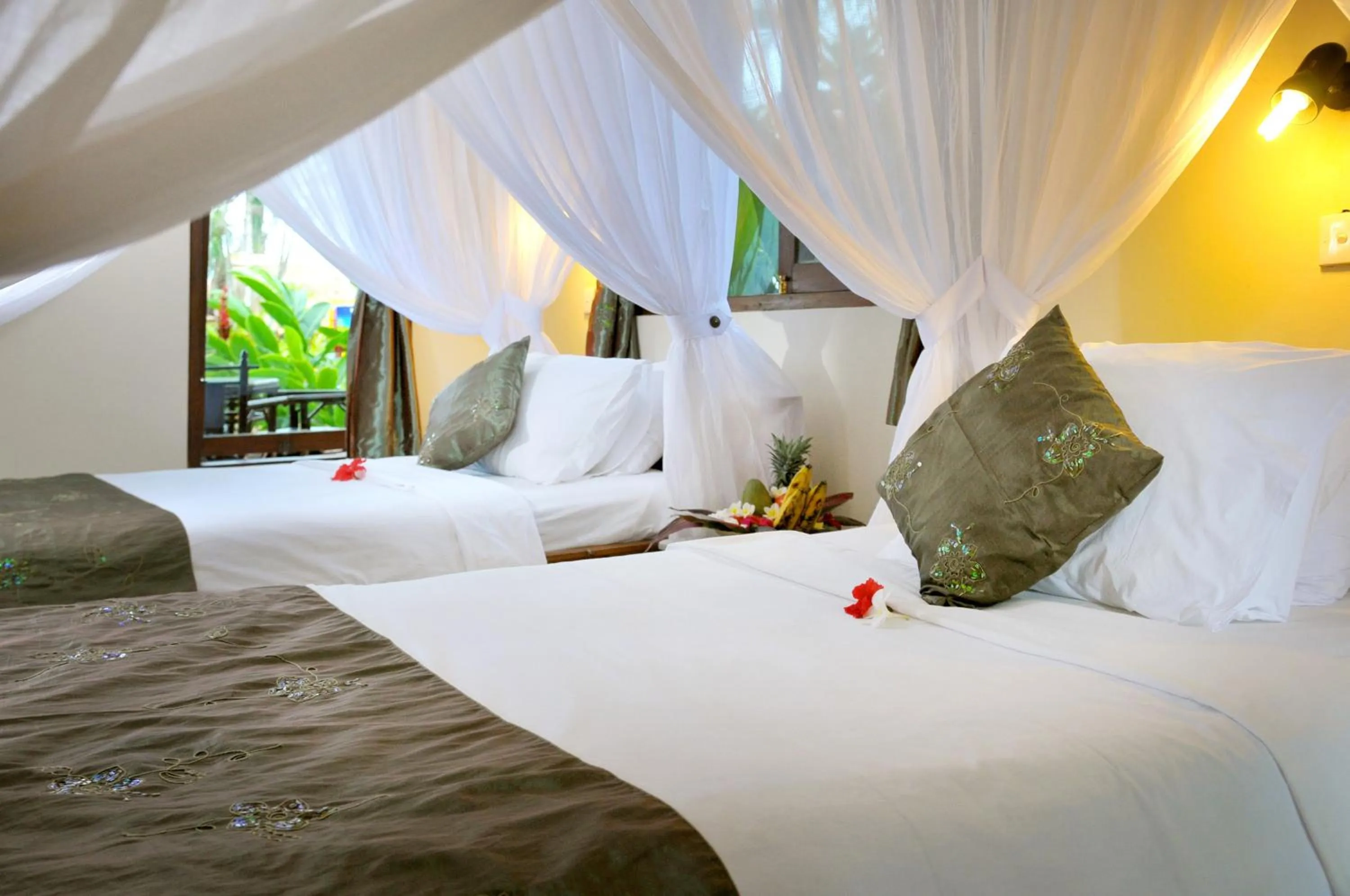 Bedroom, Bed in Coral View Villas