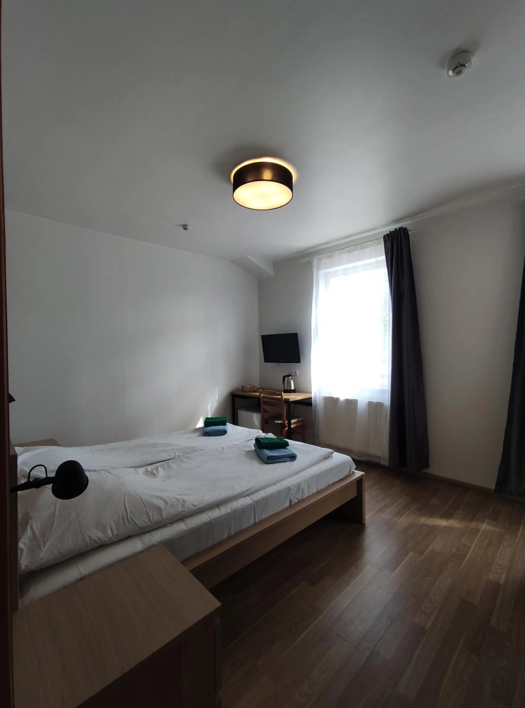 Coffee/tea facilities, Bed in Elīna