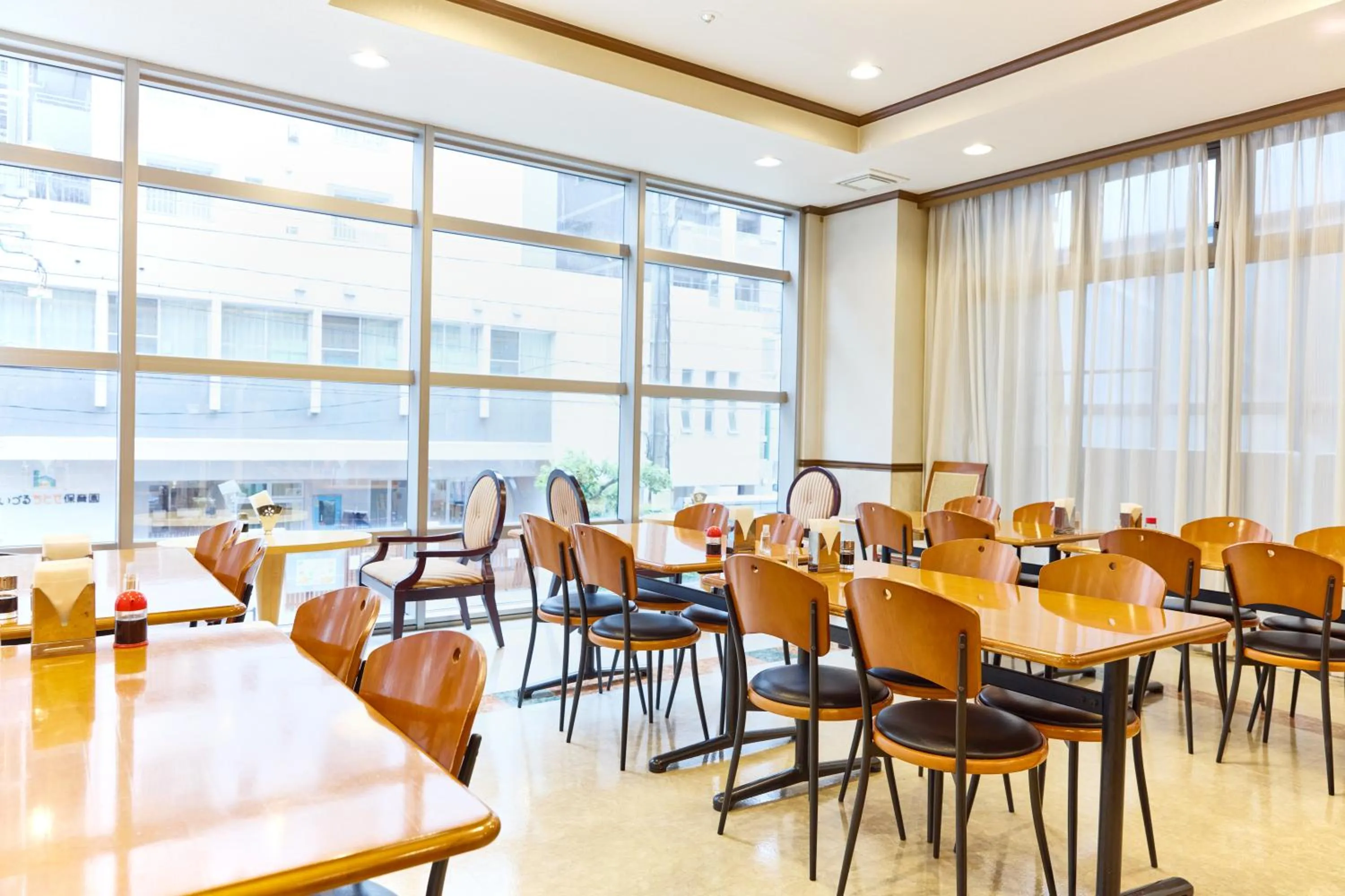 Restaurant/places to eat in Heiwadai Hotel Tenjin