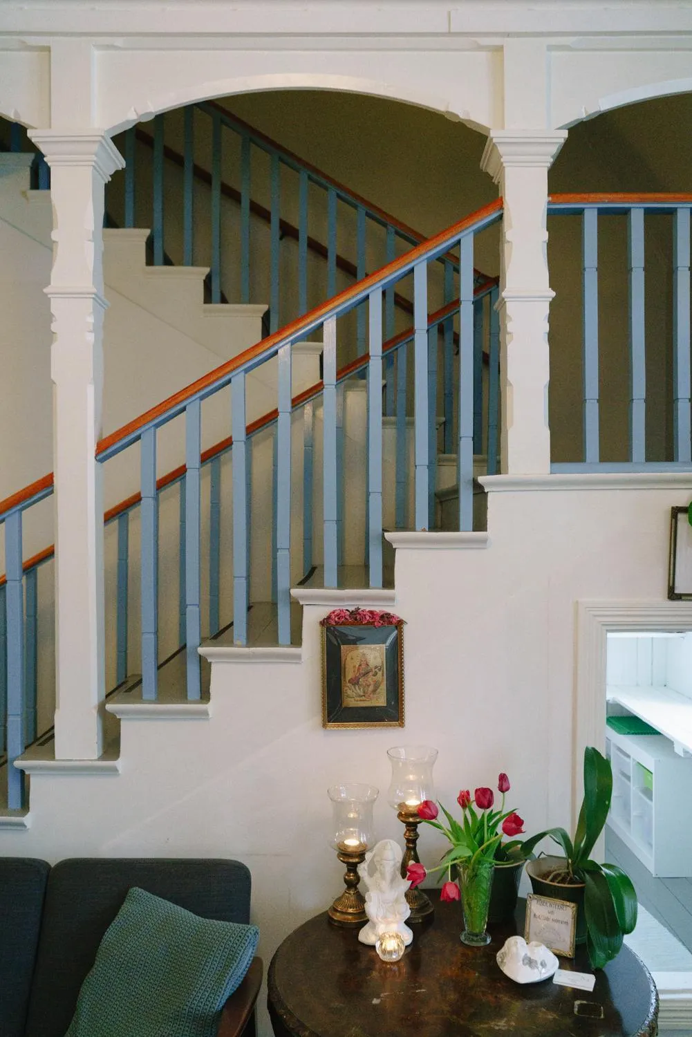 Communal lounge/ TV room in STF Villa Söderåsen B&B