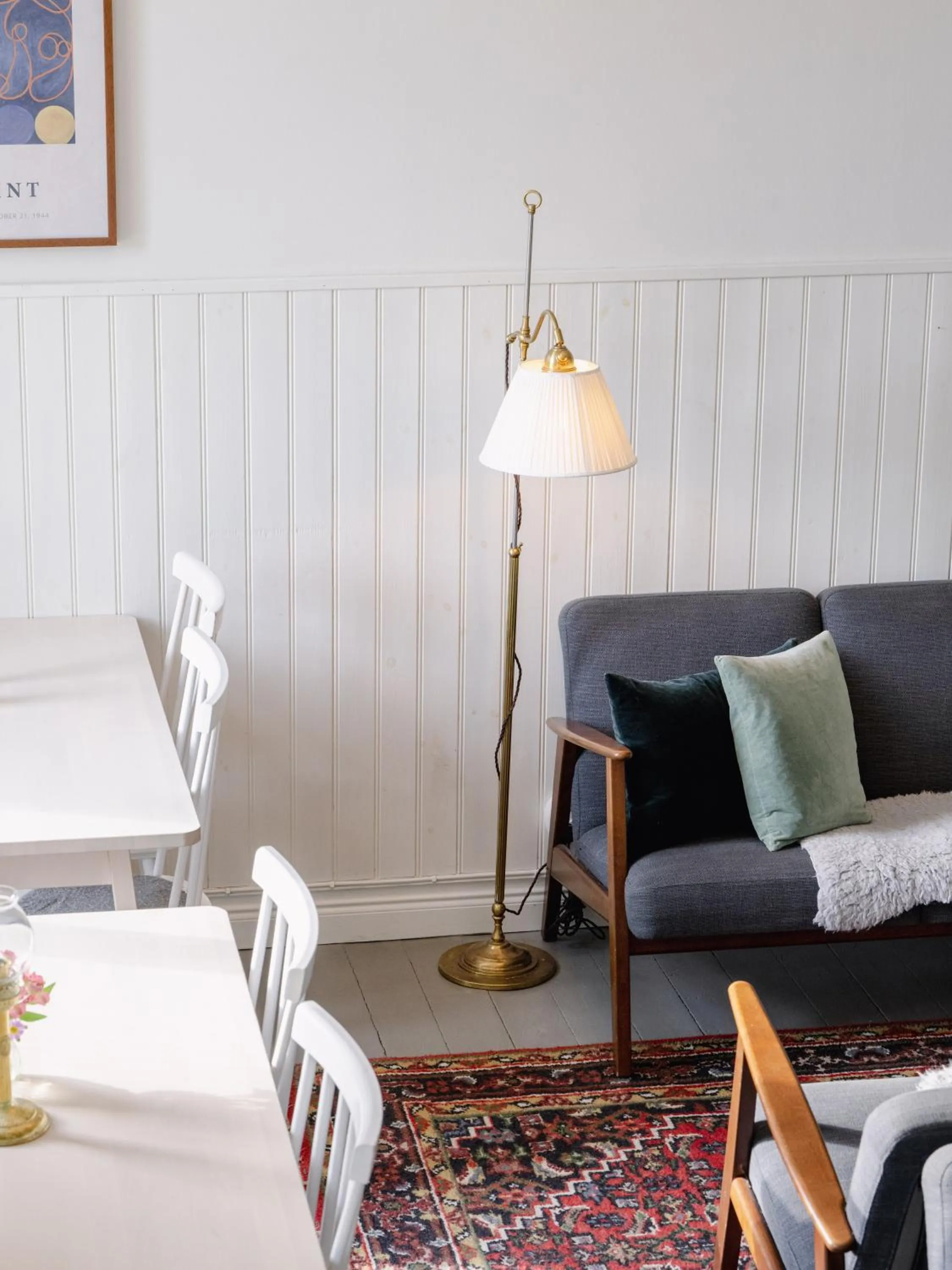 Communal lounge/ TV room in STF Villa Söderåsen B&B