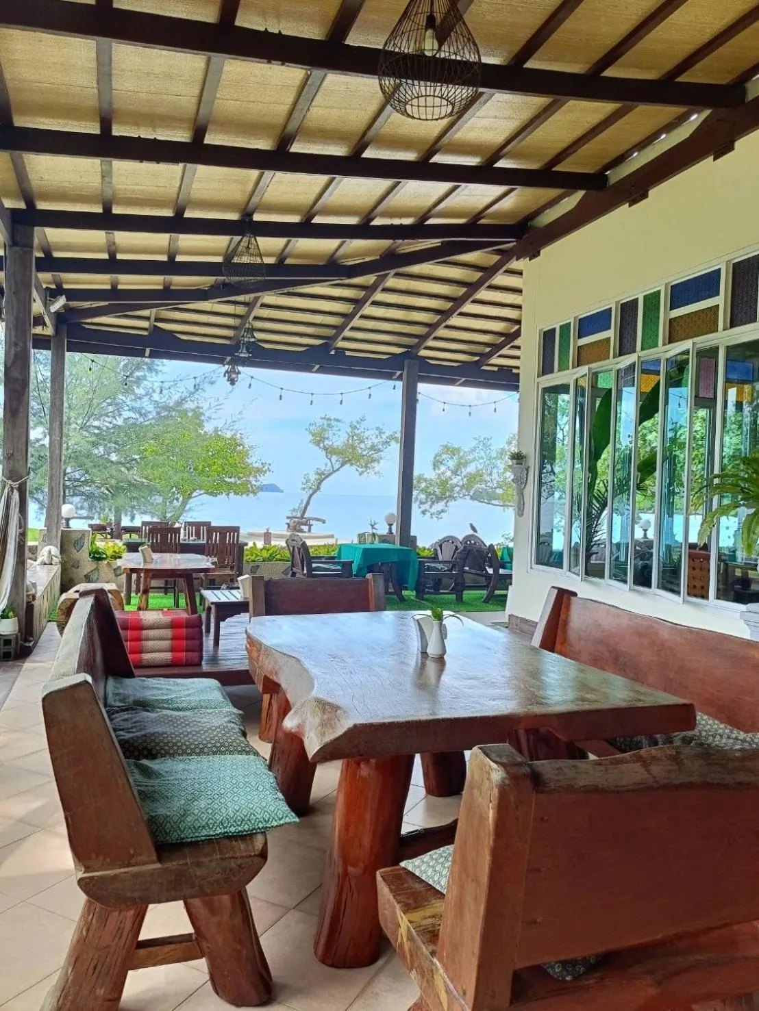 Restaurant/places to eat in Koh Chang Bailan Beach Resort