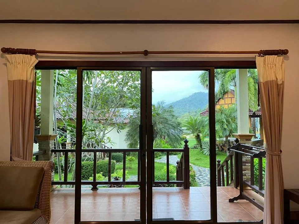 Koh Chang Bailan Beach Resort