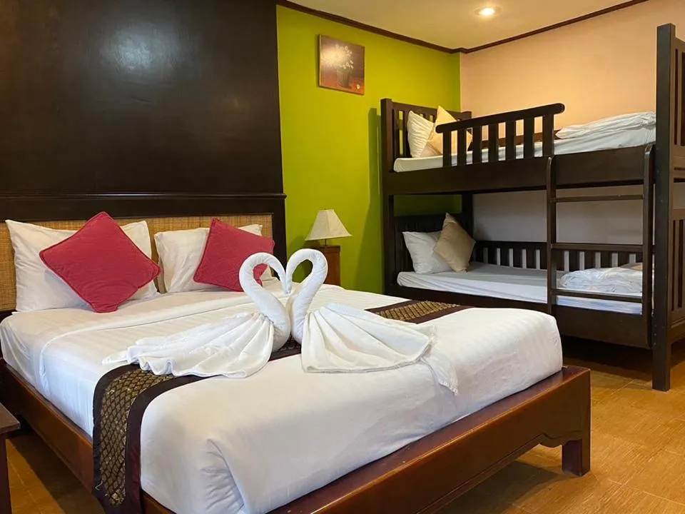 Bed in Koh Chang Bailan Beach Resort