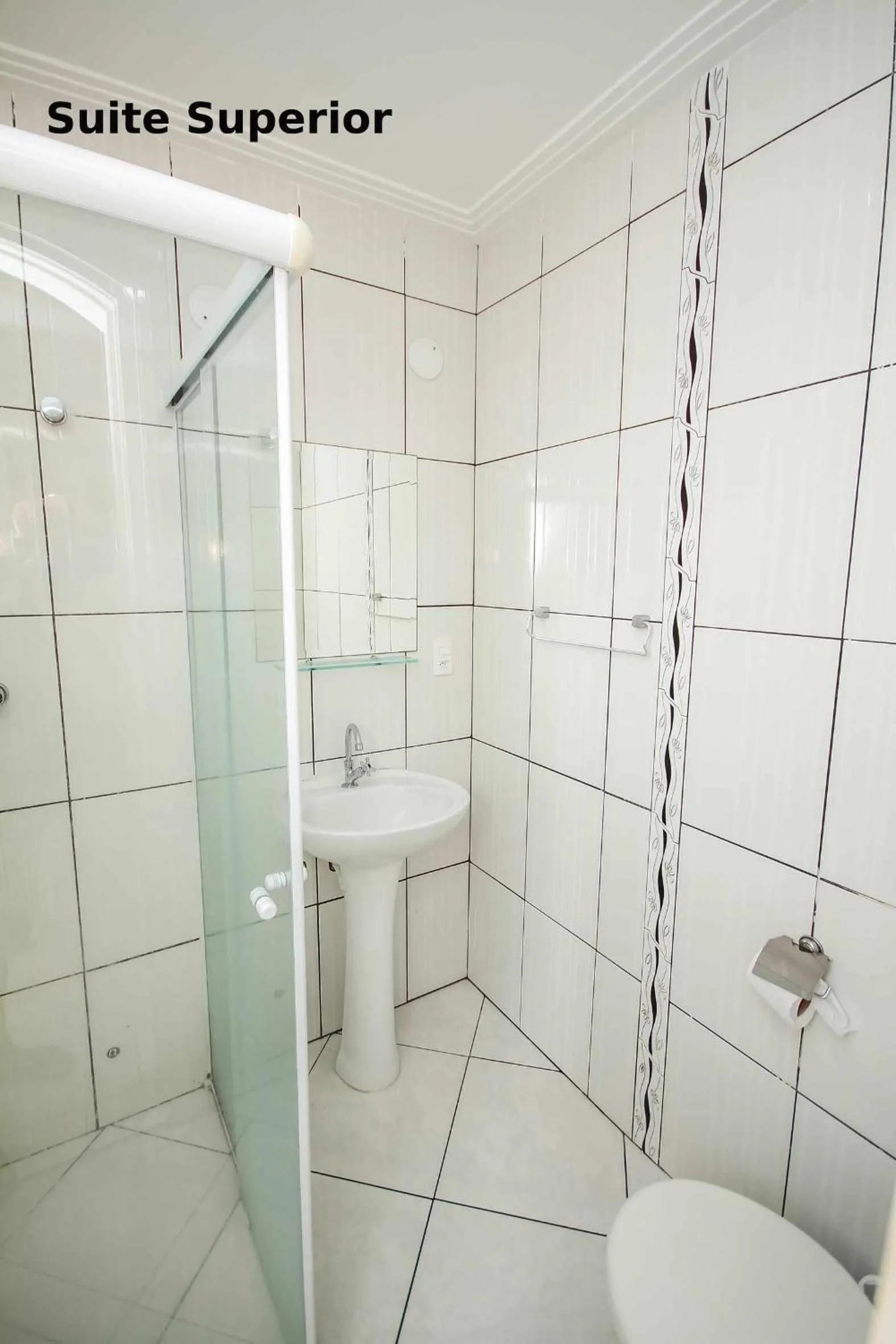 Shower in Suites Natalia Enseada