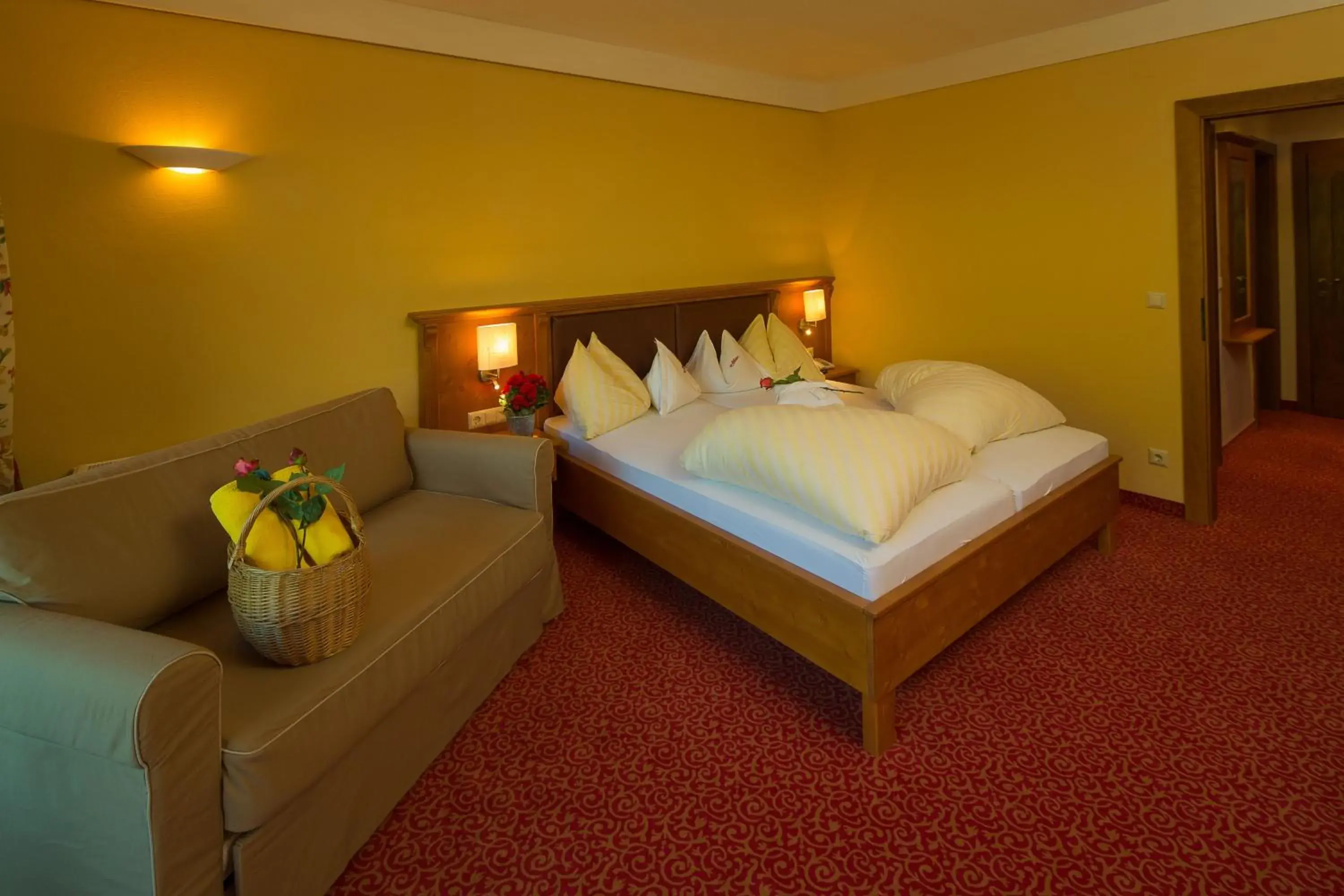 Comfort Double Room in Hotel Sonnalm - SPA,Idyll,Dining Comfort Double Room in Hotel Sonnalm - SPA,Idyll,Dining