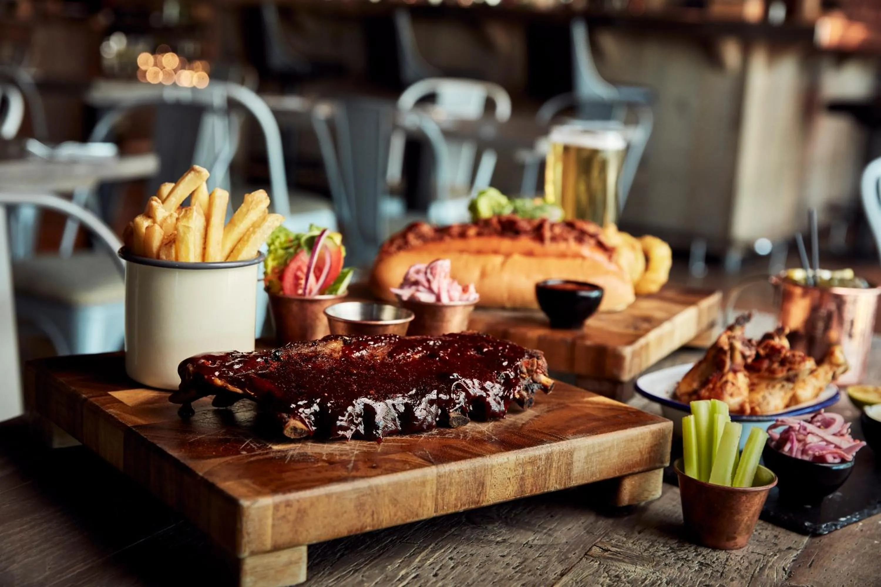 Restaurant/places to eat in Tŷ Magor