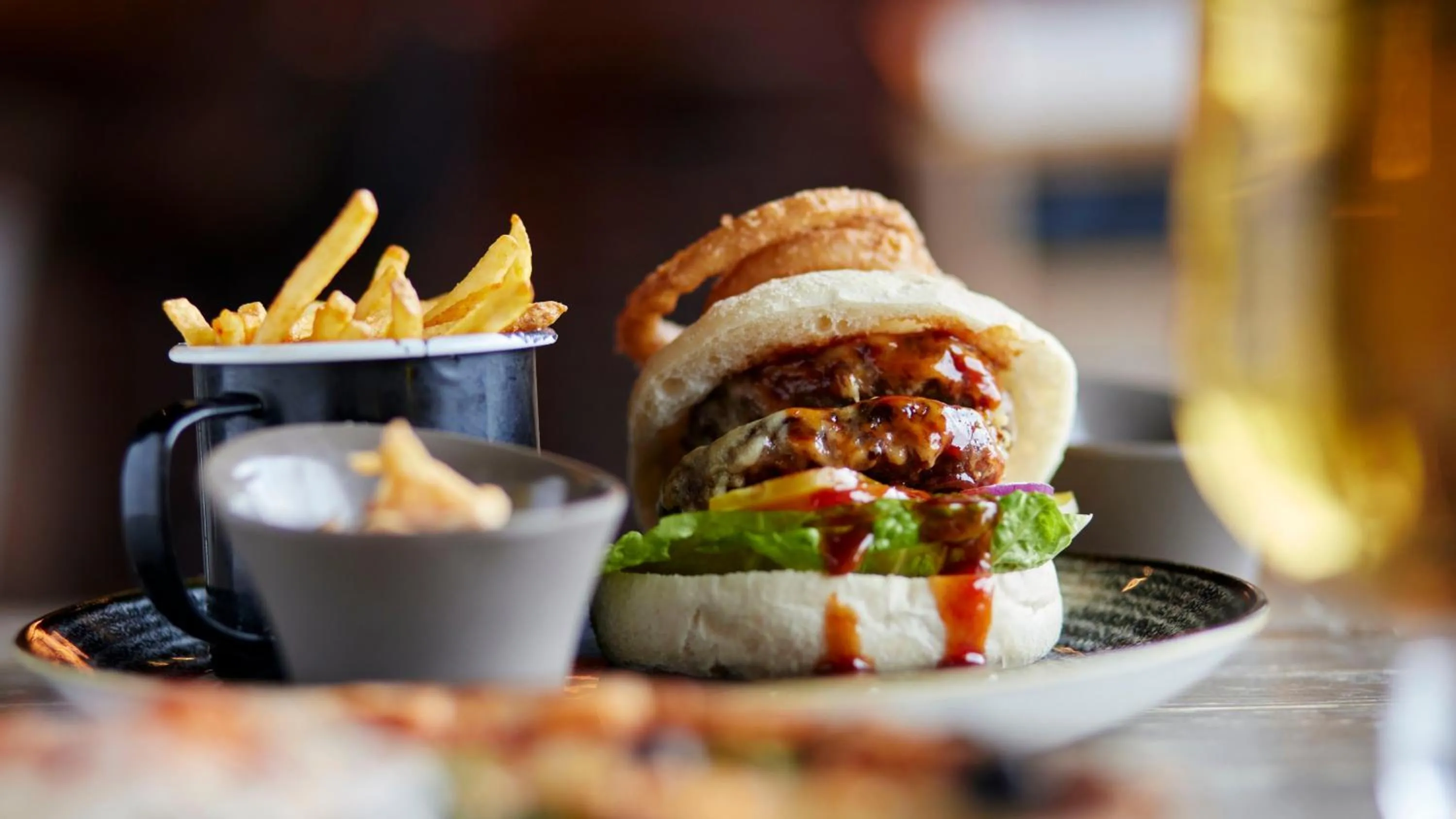 Restaurant/places to eat in Tŷ Magor