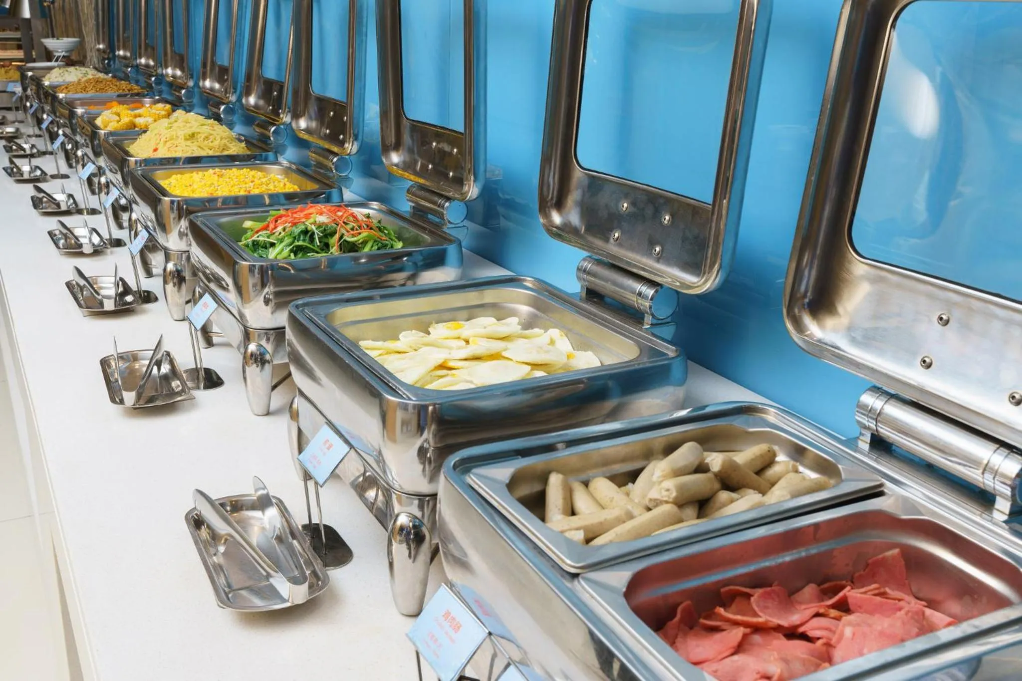 Restaurant/places to eat in Holiday Inn Express City Centre Dalian by IHG