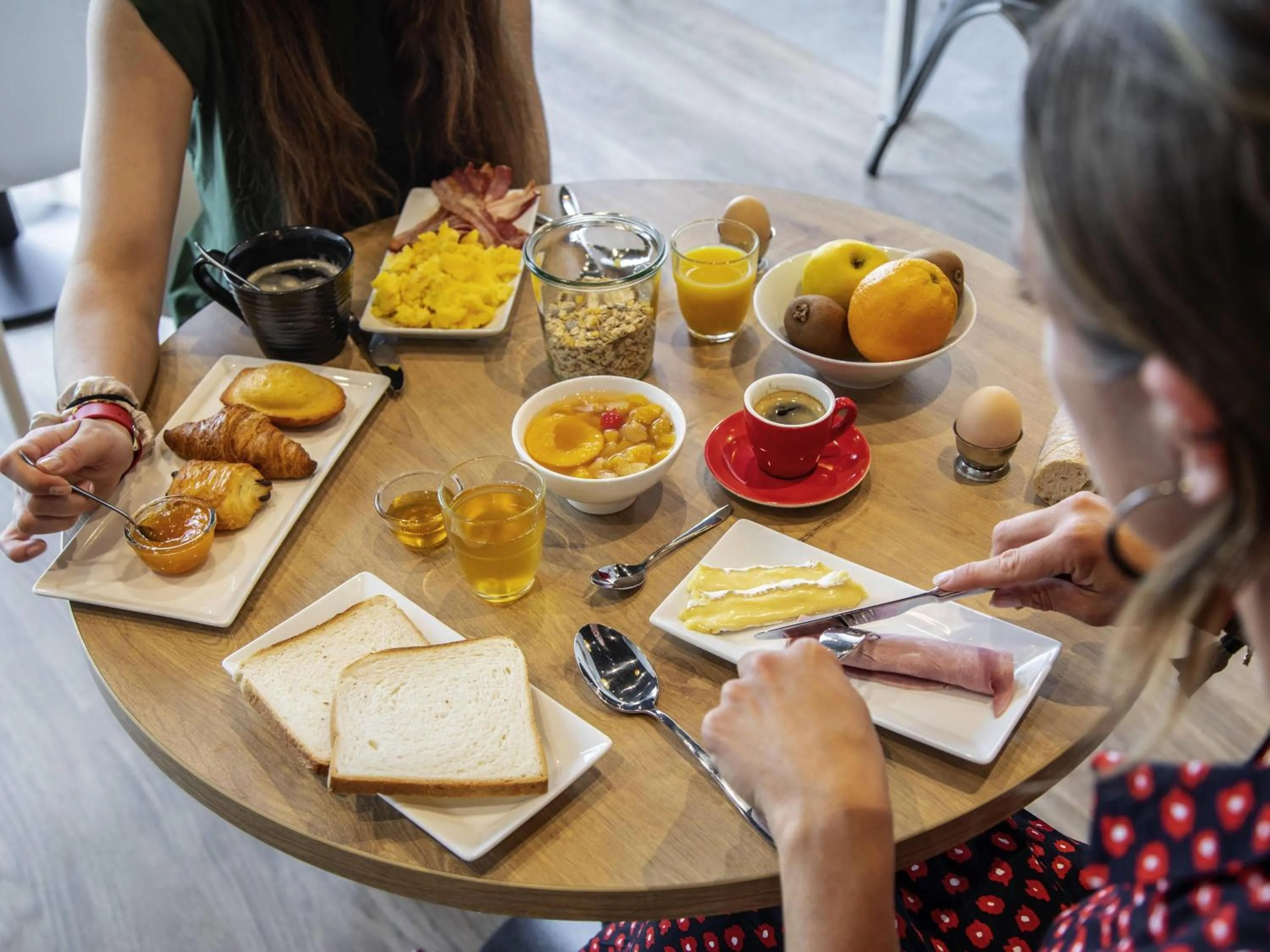 Breakfast in ibis Brest Centre