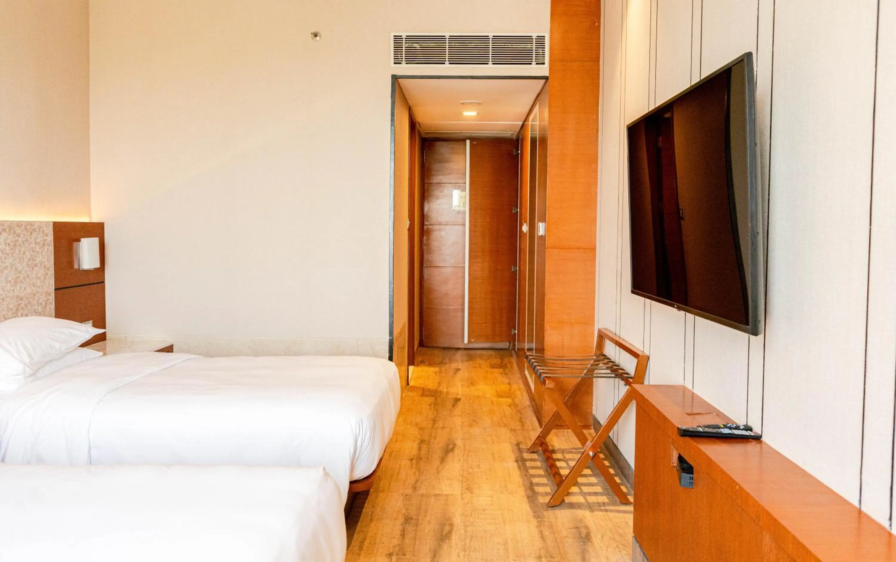 Photo of the whole room, Bed in Hyatt Centric Janakpuri New Delhi