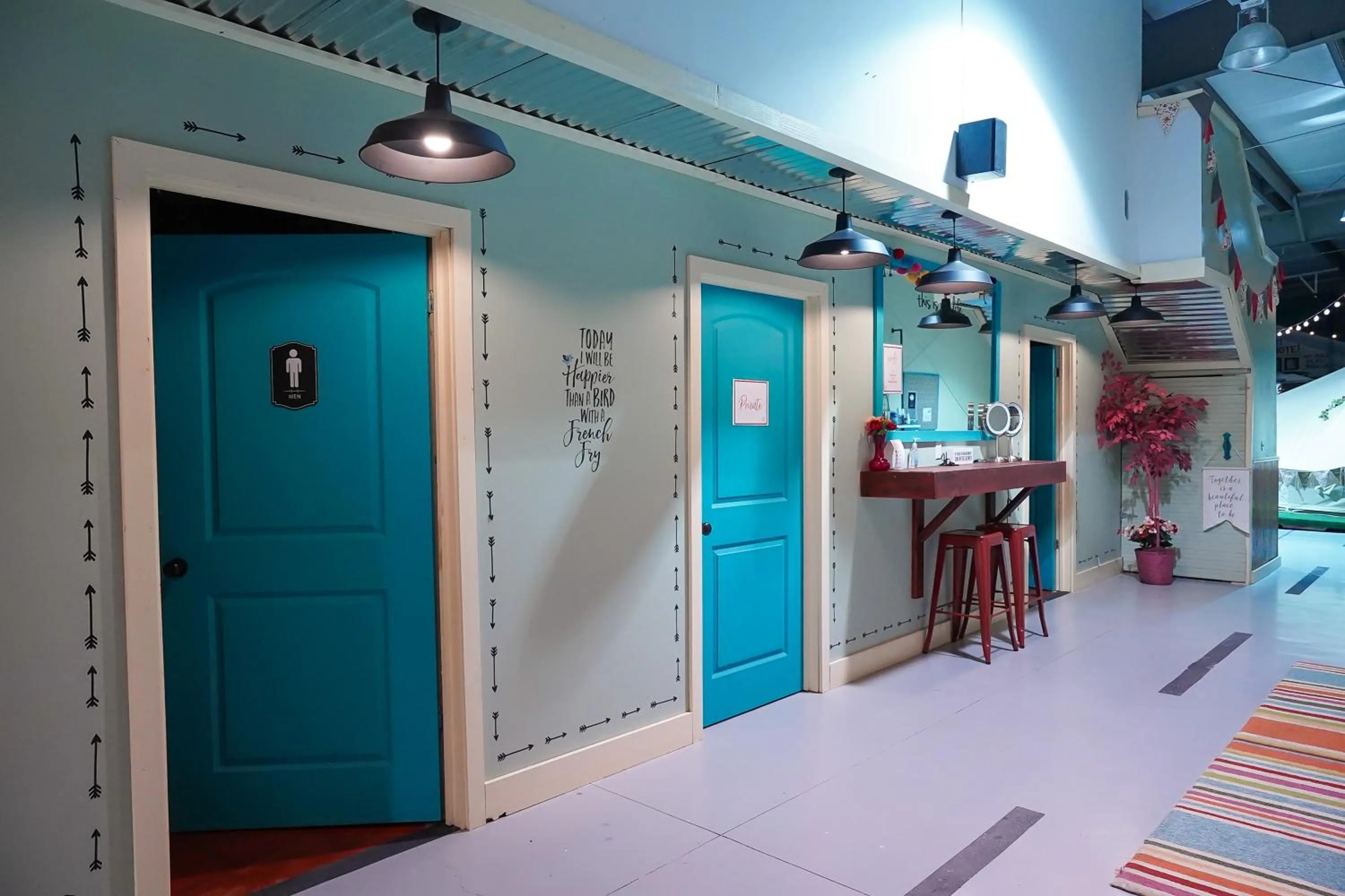 Bathroom in Lone Star Glamp Inn