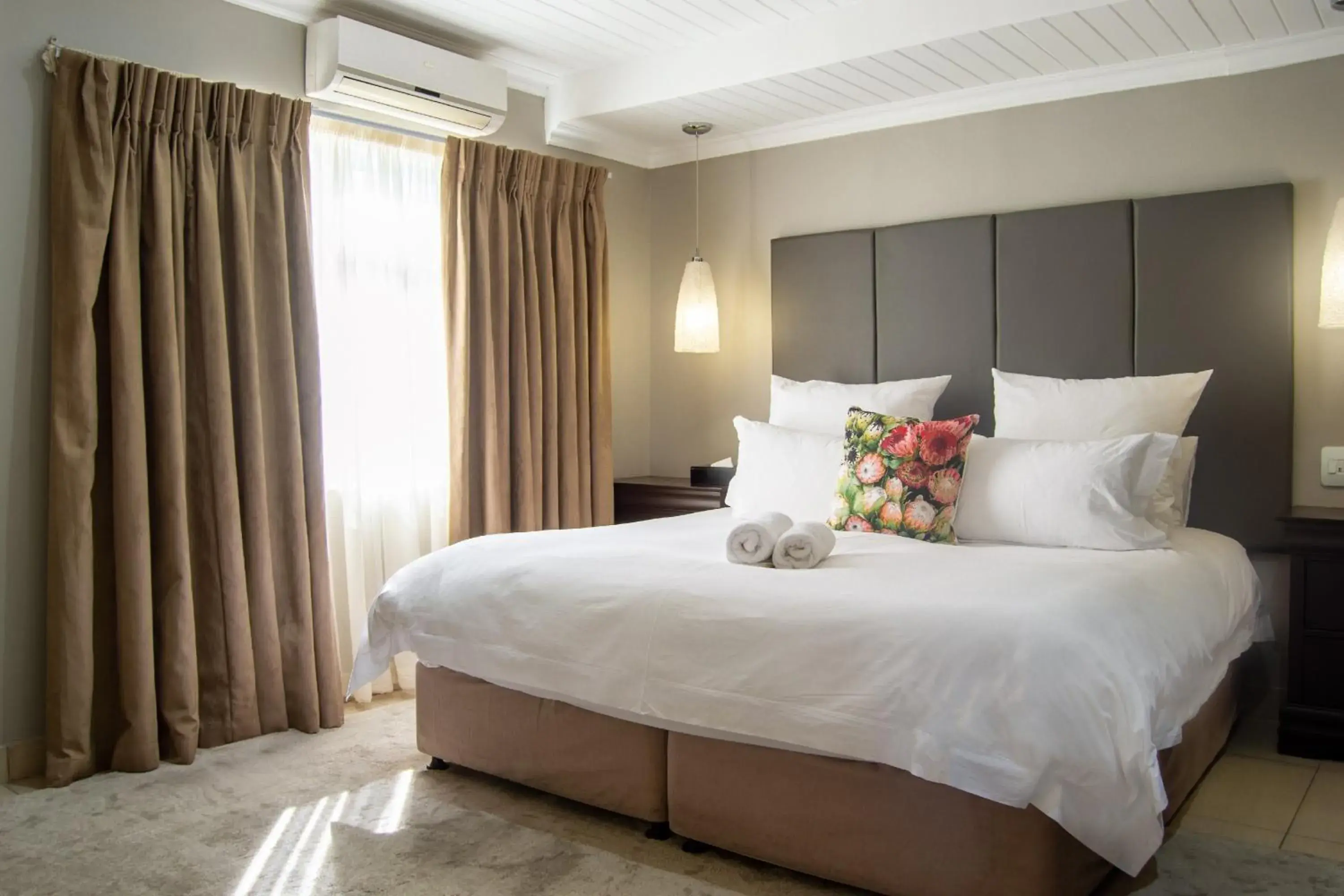 1 Bedroom Executive Suite in Ruslamere Hotel and Conference Centre 1 Bedroom Executive Suite in Ruslamere Hotel and Conference Centre