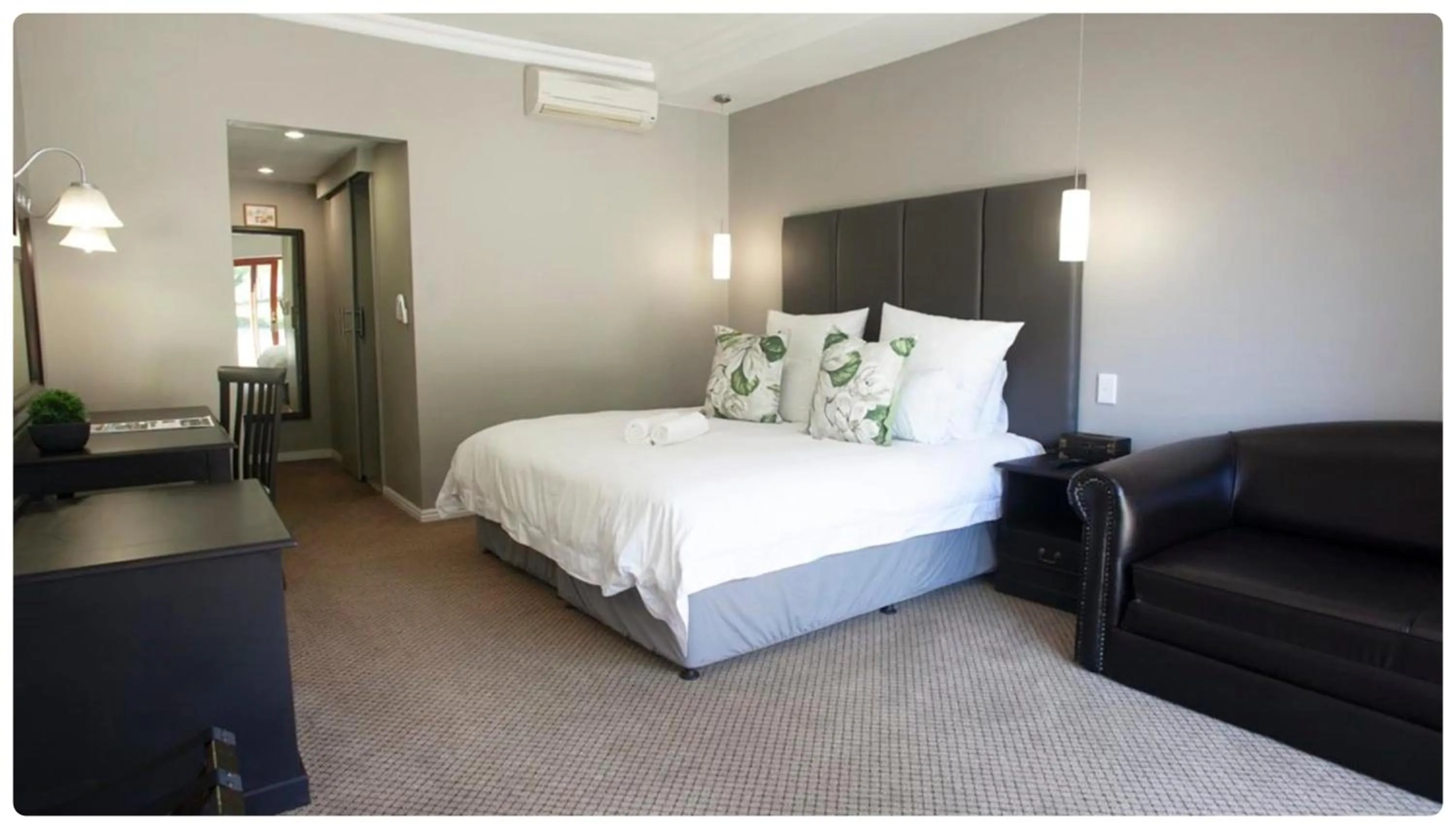 Bedroom, Bed in Ruslamere Hotel and Conference Centre