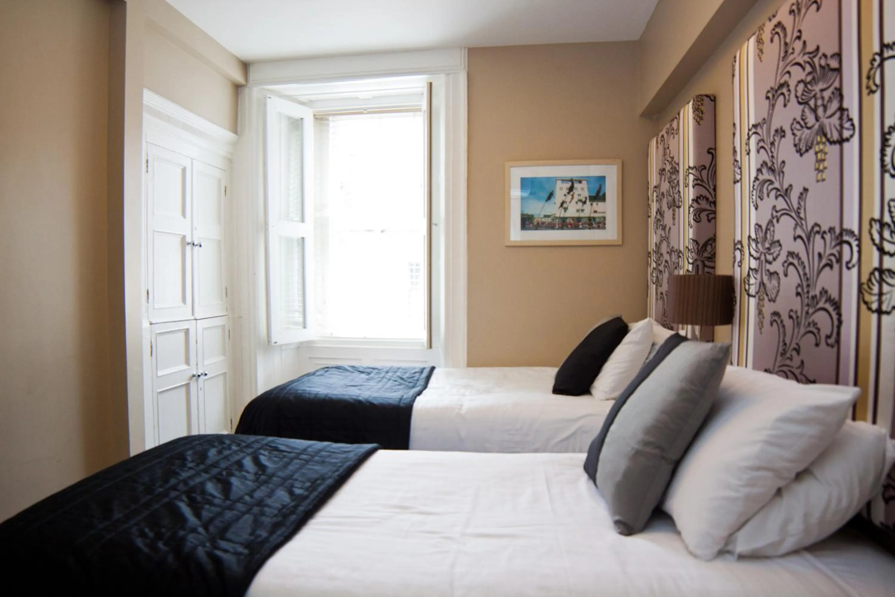 Bedroom, Bed in 7 Boutique Hotel