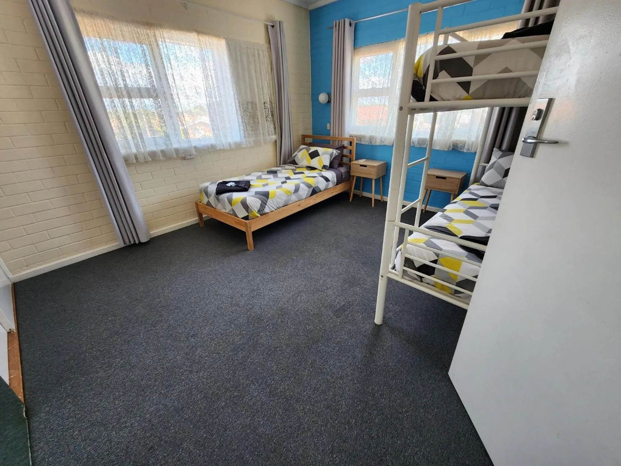 Bed in Whyalla Country Inn Motel