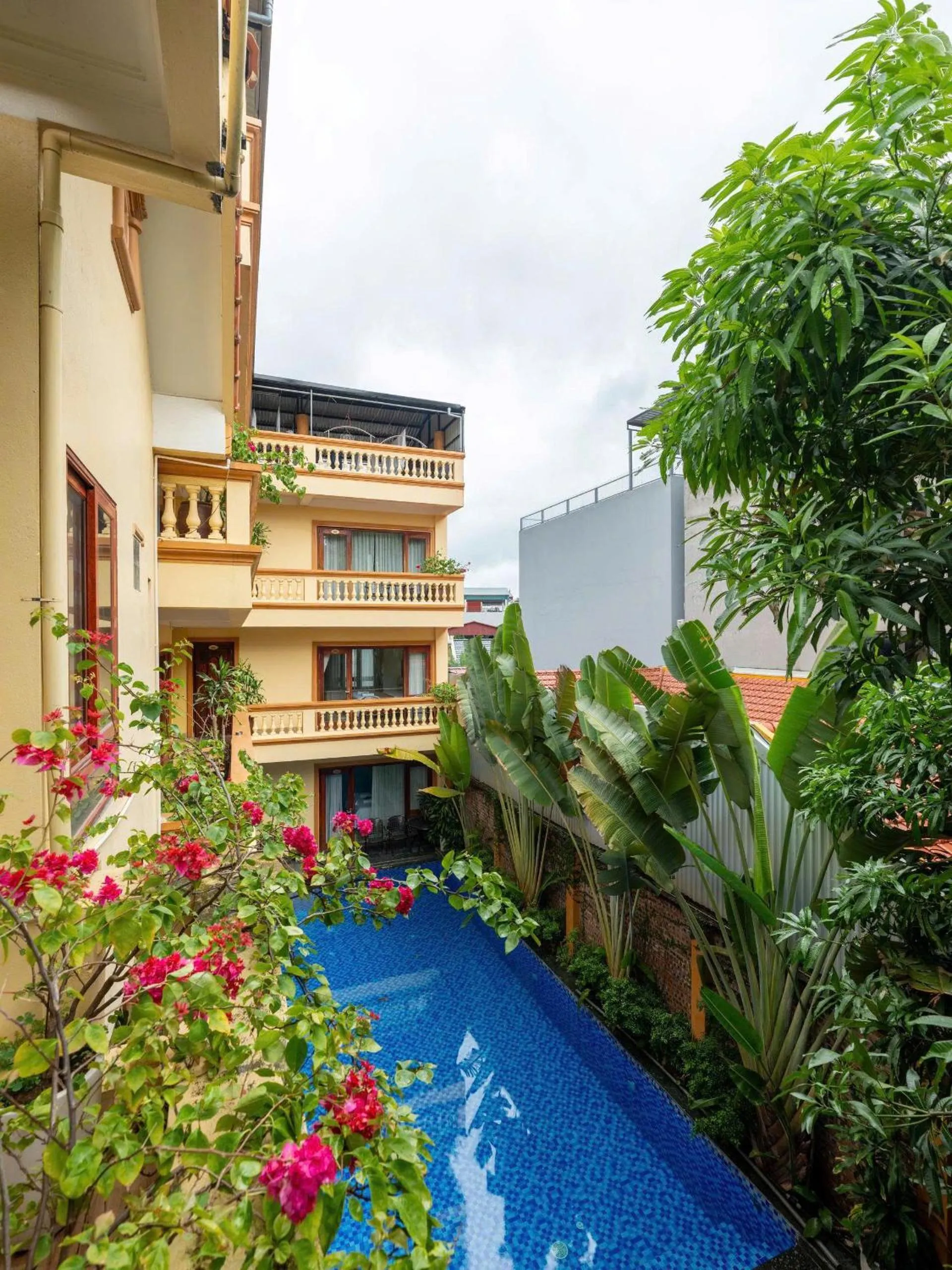 Property building in Lys Homestay