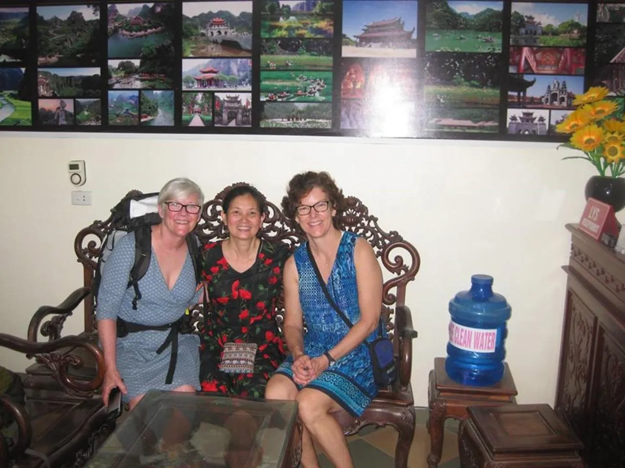 group of guests in Lys Homestay