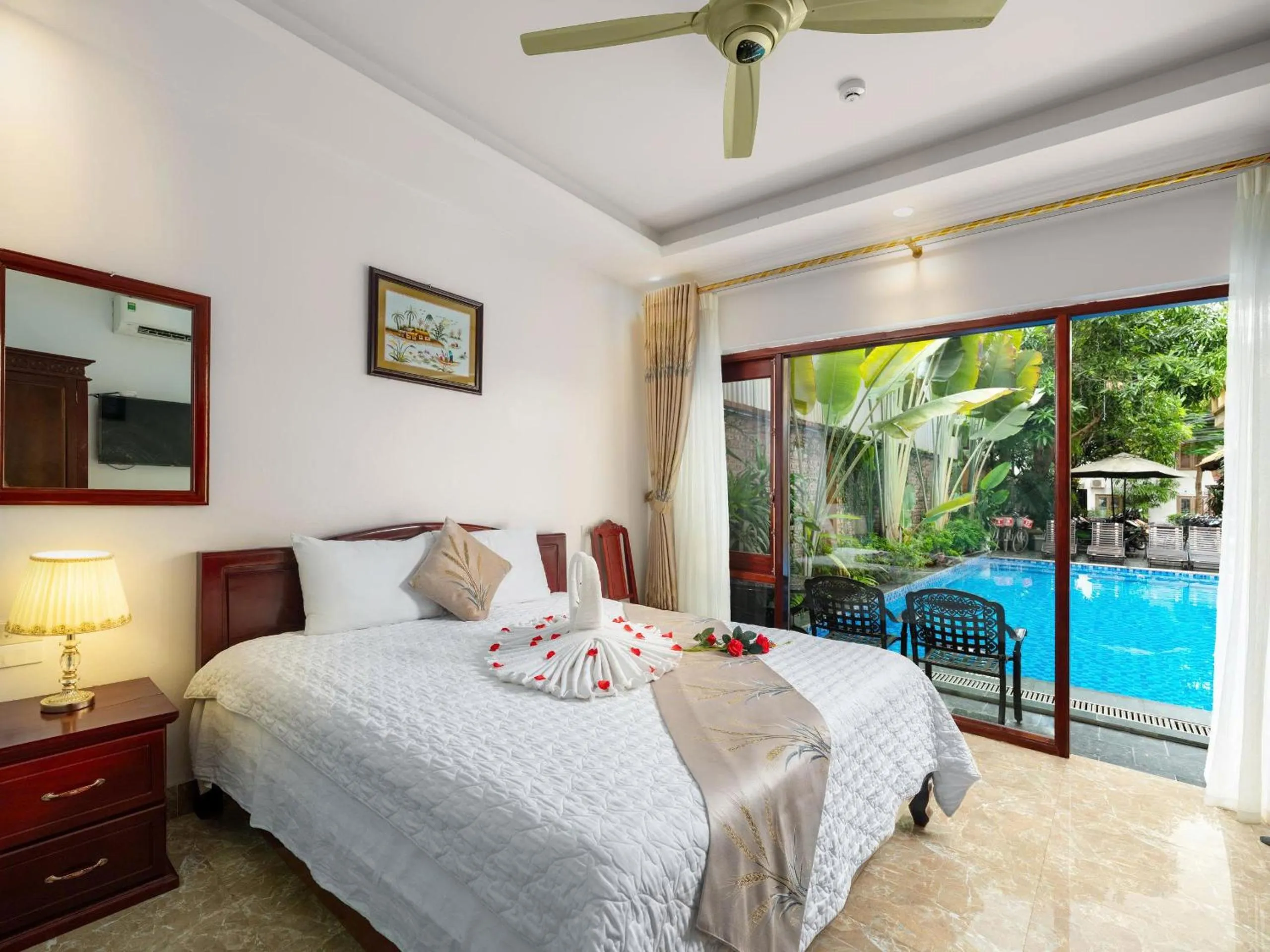 Bedroom, Bed in Lys Homestay