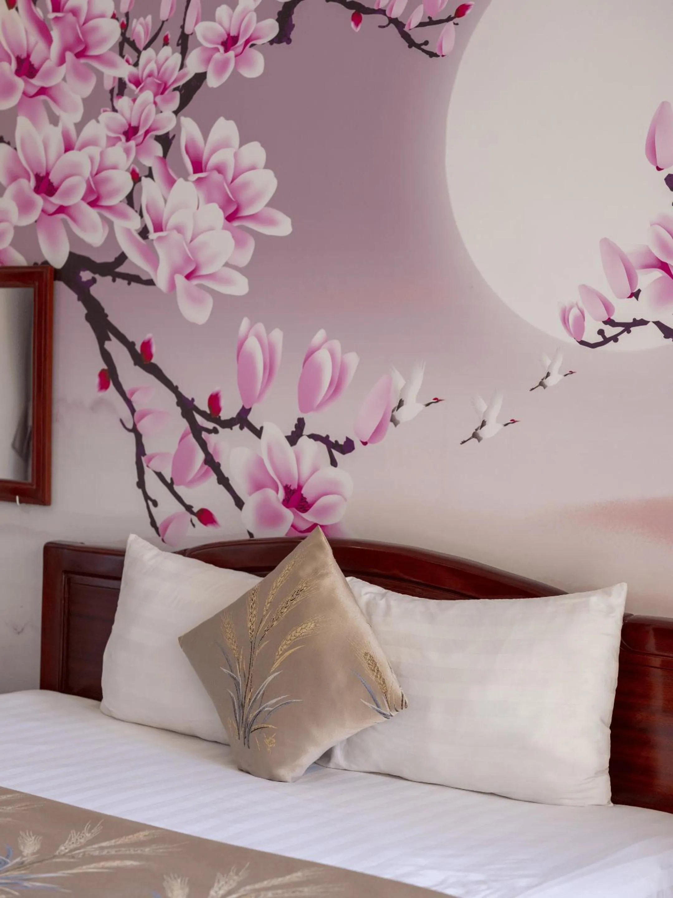 Decorative detail, Bed in Lys Homestay