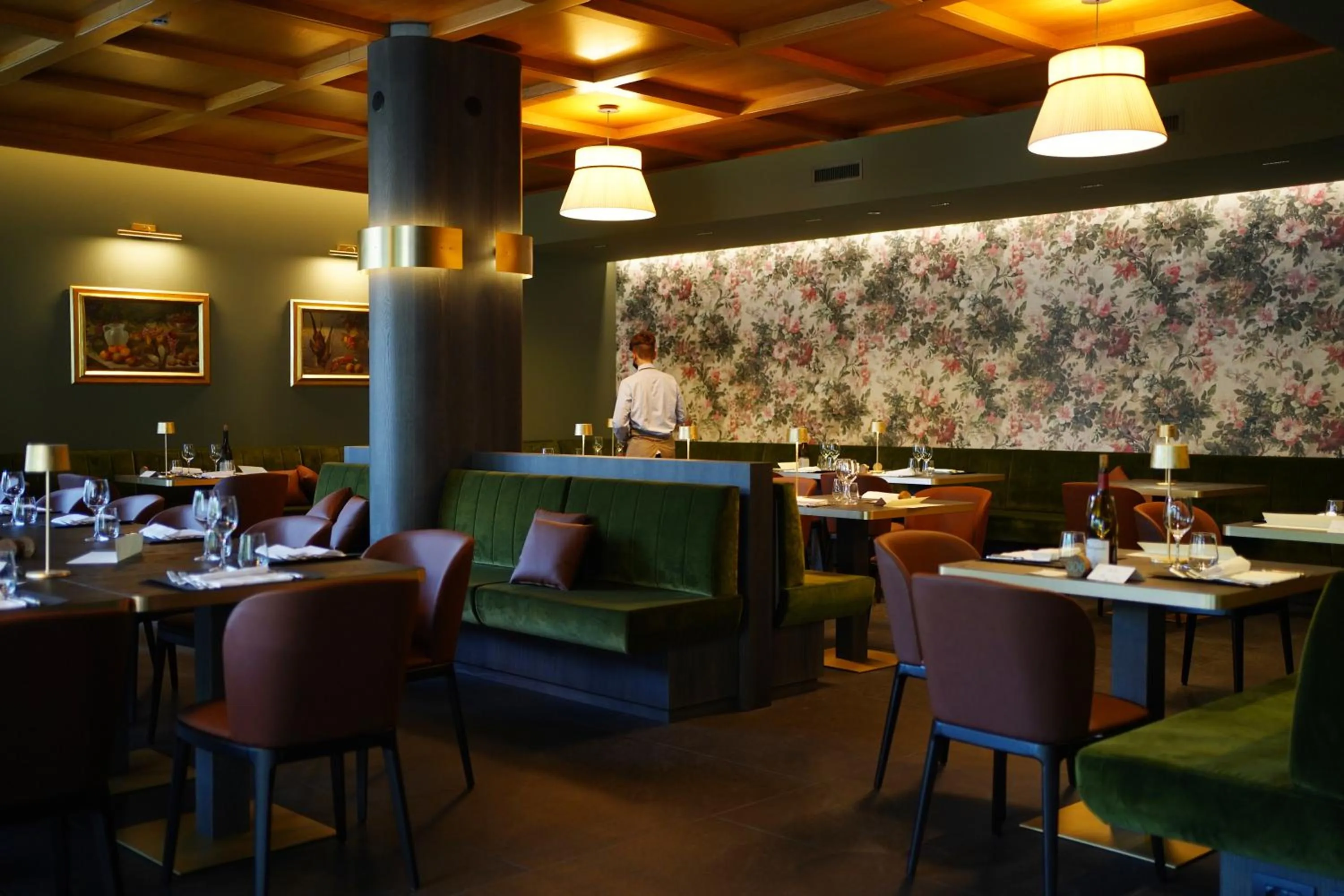 Restaurant/places to eat in Hotel Du Lac