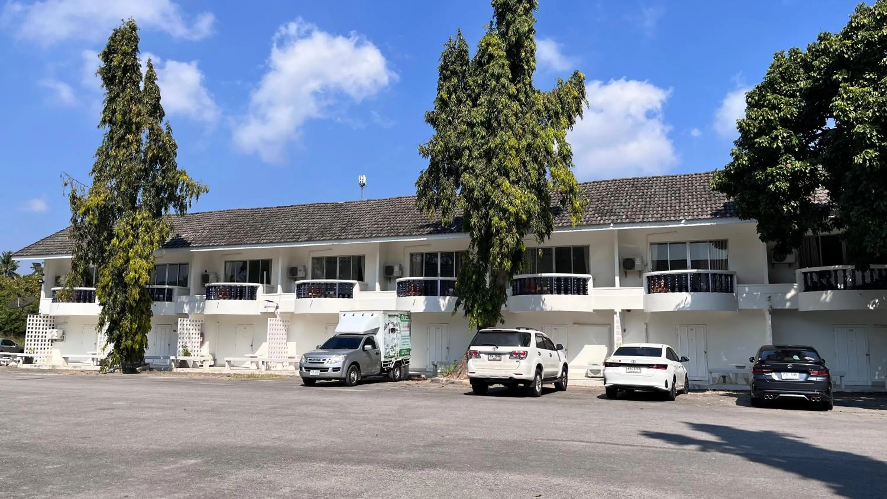 Street view in Bangsaphan Resort