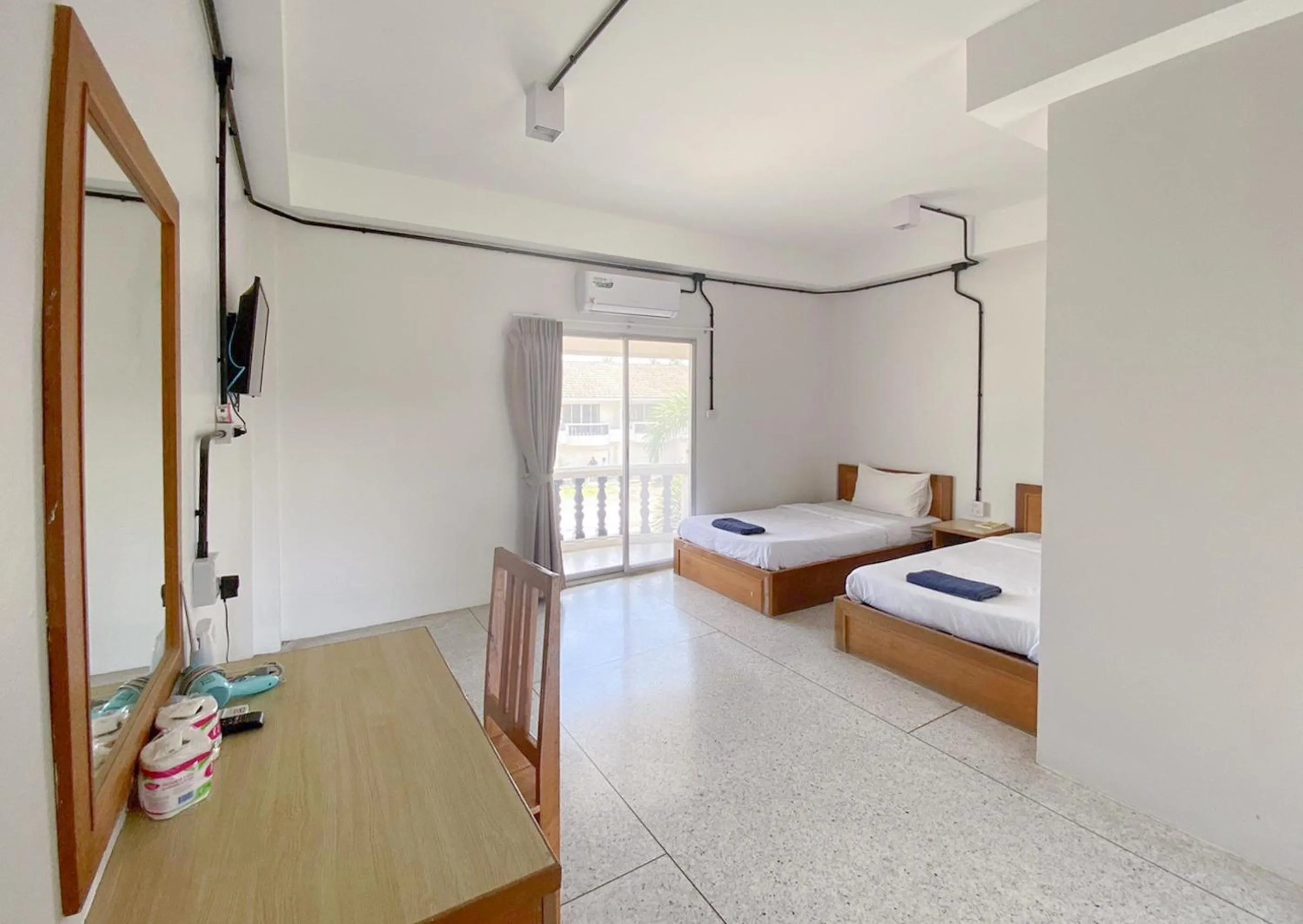 Bed in Bangsaphan Resort