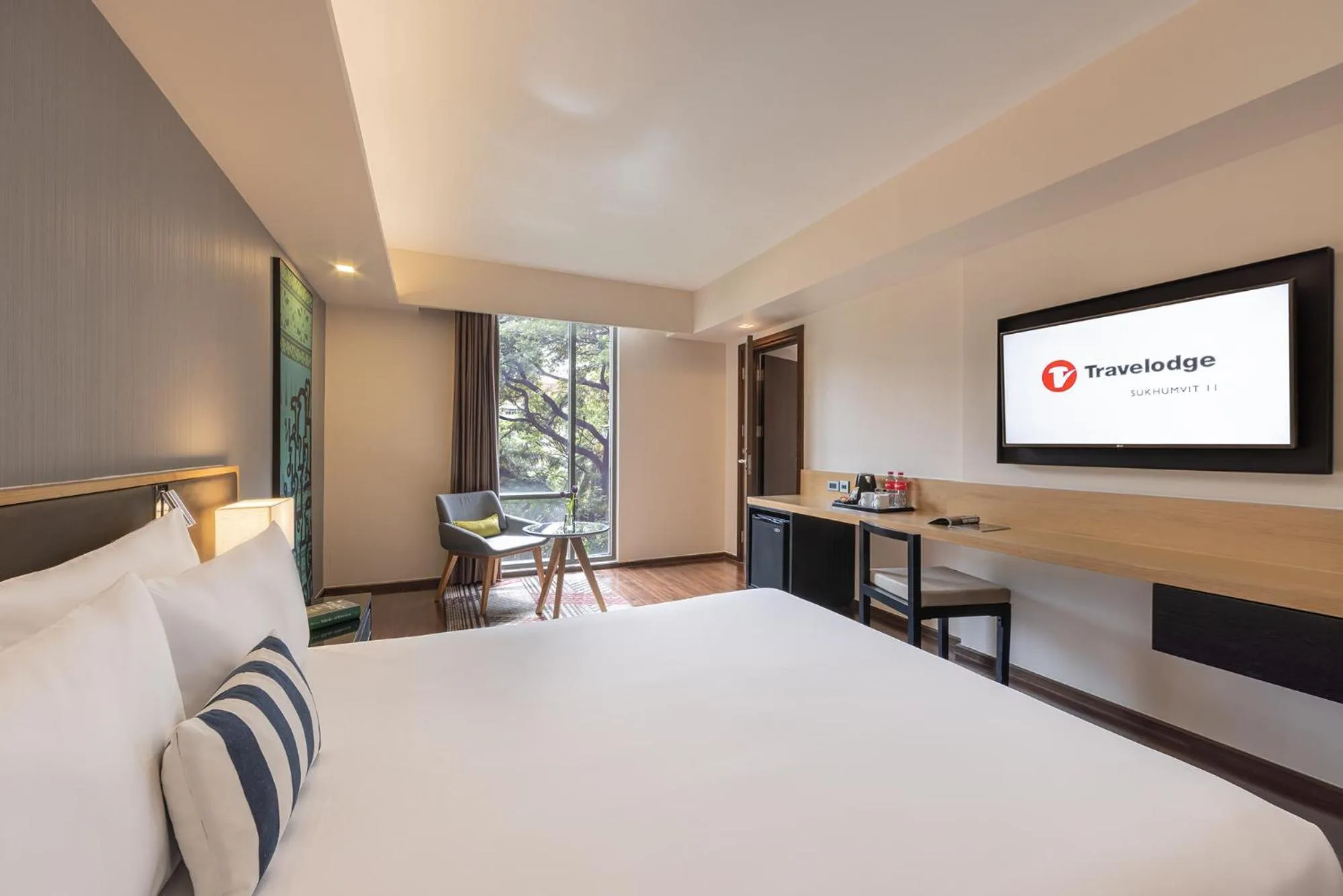 Bedroom, Bed in Travelodge Sukhumvit 11