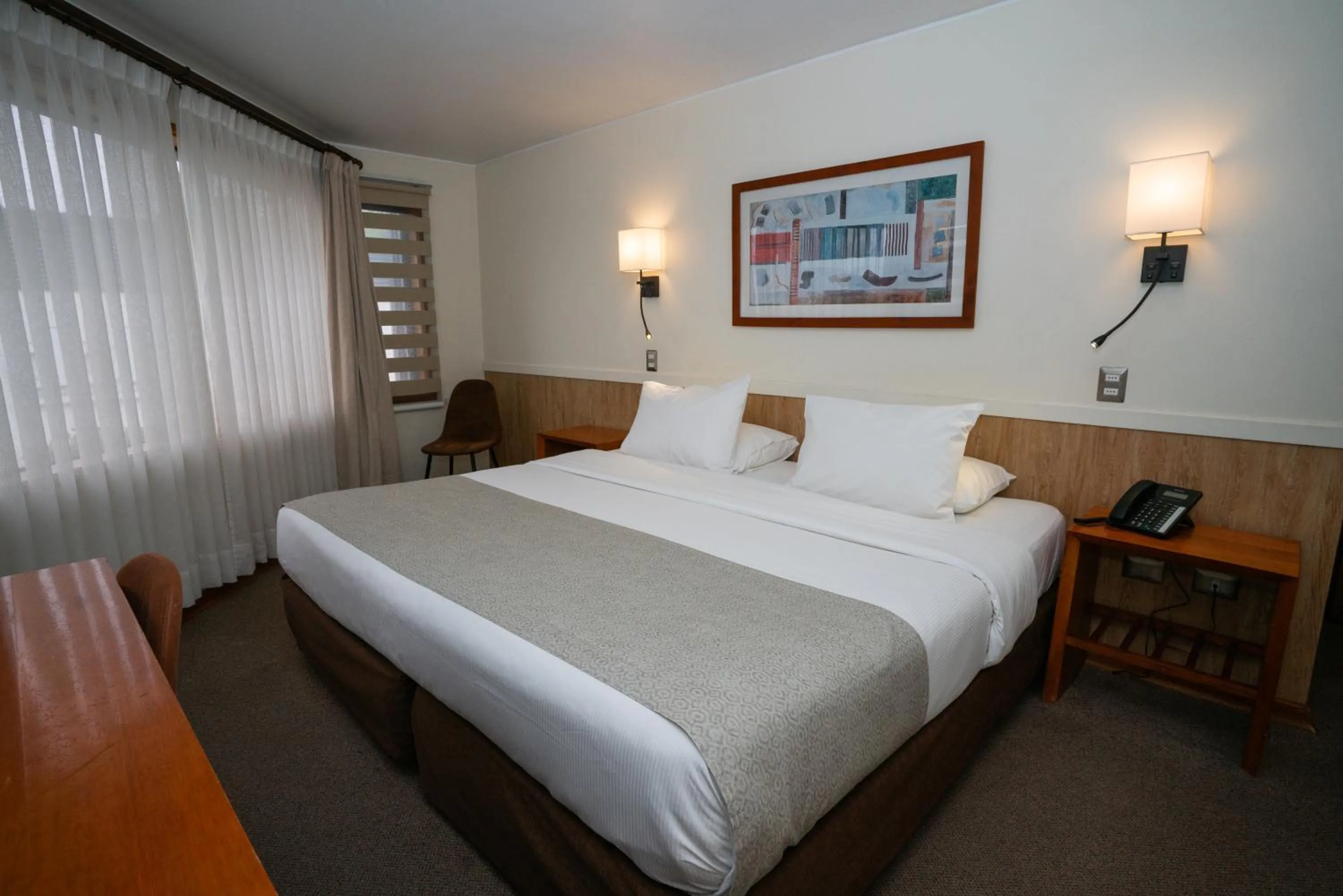Restaurant/places to eat, Bed in Hotel Don Luis Puerto Montt