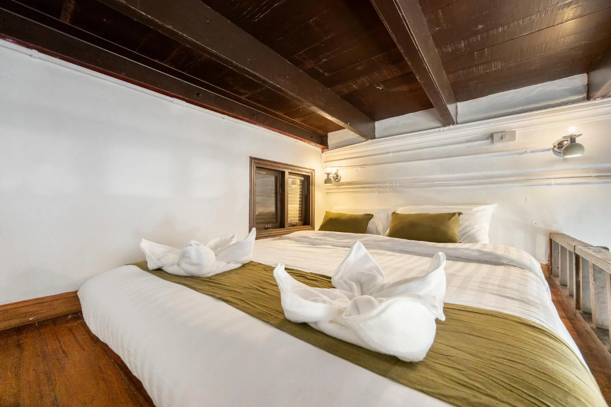 Bed in Arun Sa Wad 103 NaNa