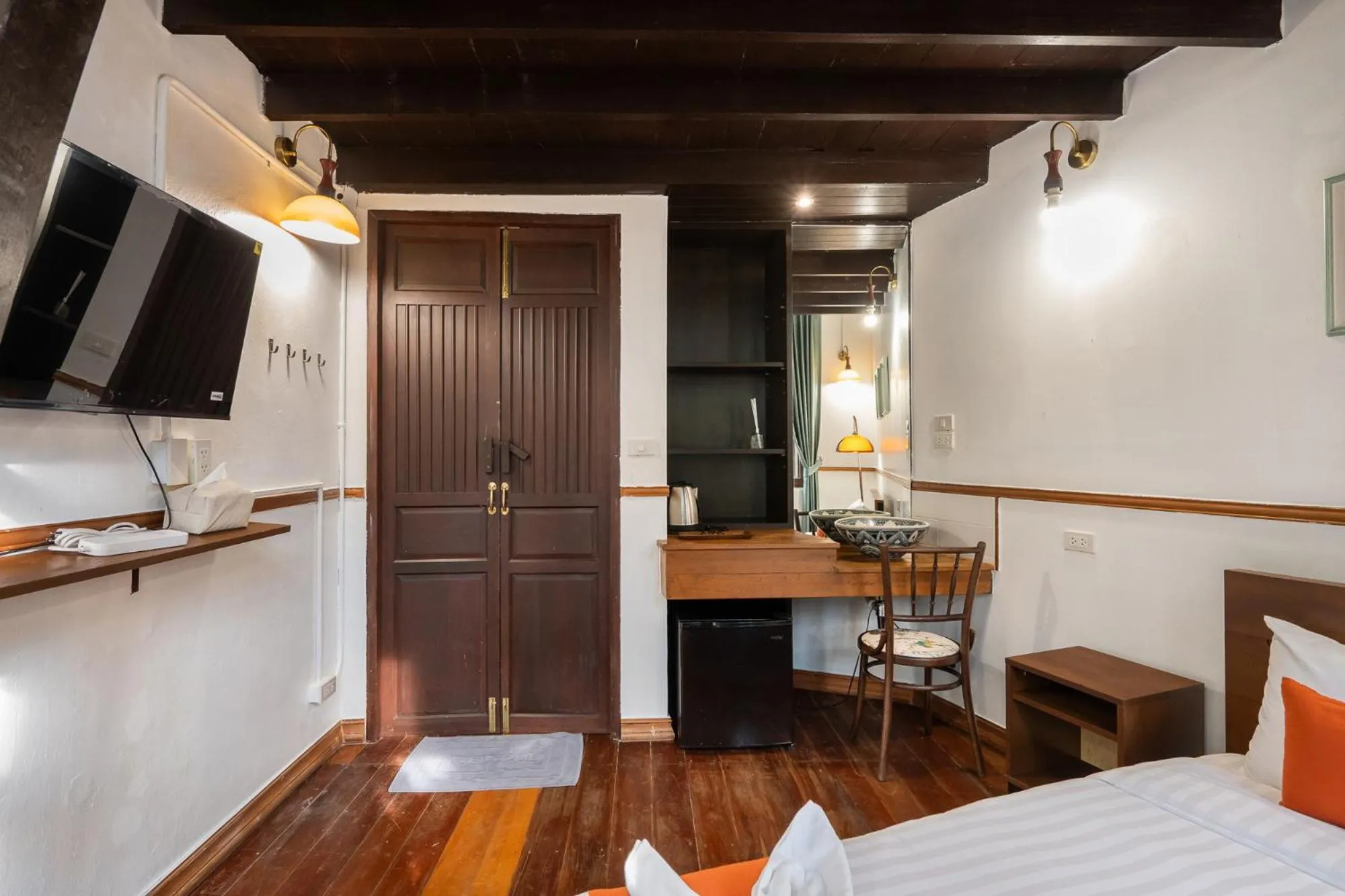 Photo of the whole room, Bed in Arun Sa Wad 103 NaNa