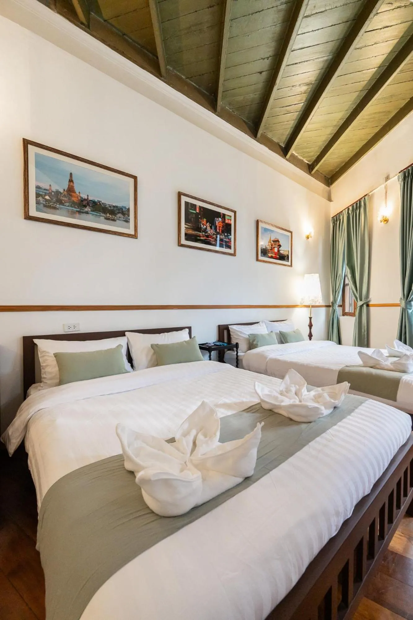 Bed in Arun Sa Wad 103 NaNa