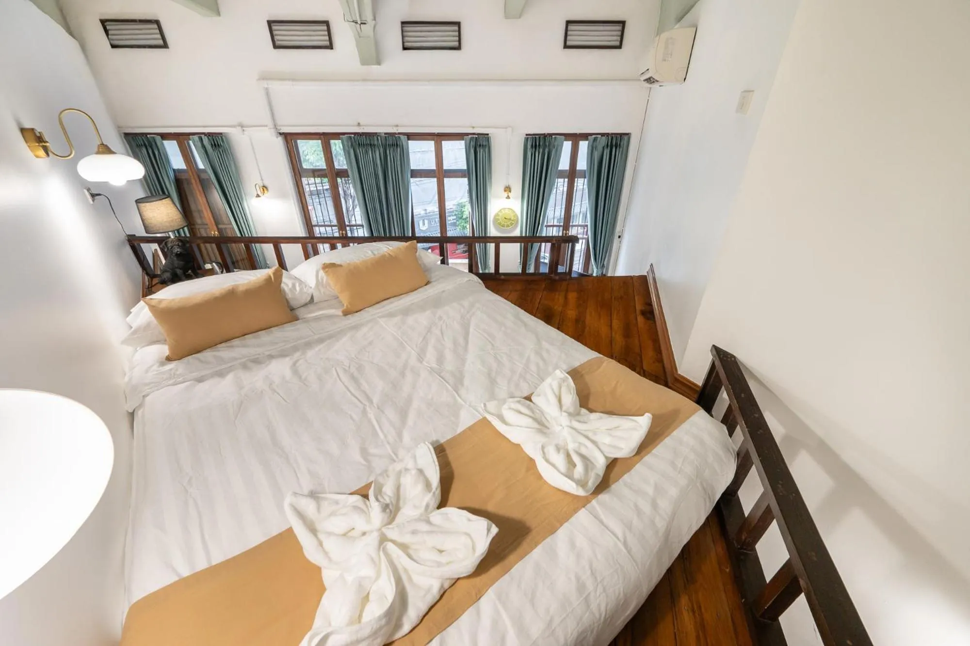 Bed in Arun Sa Wad 103 NaNa