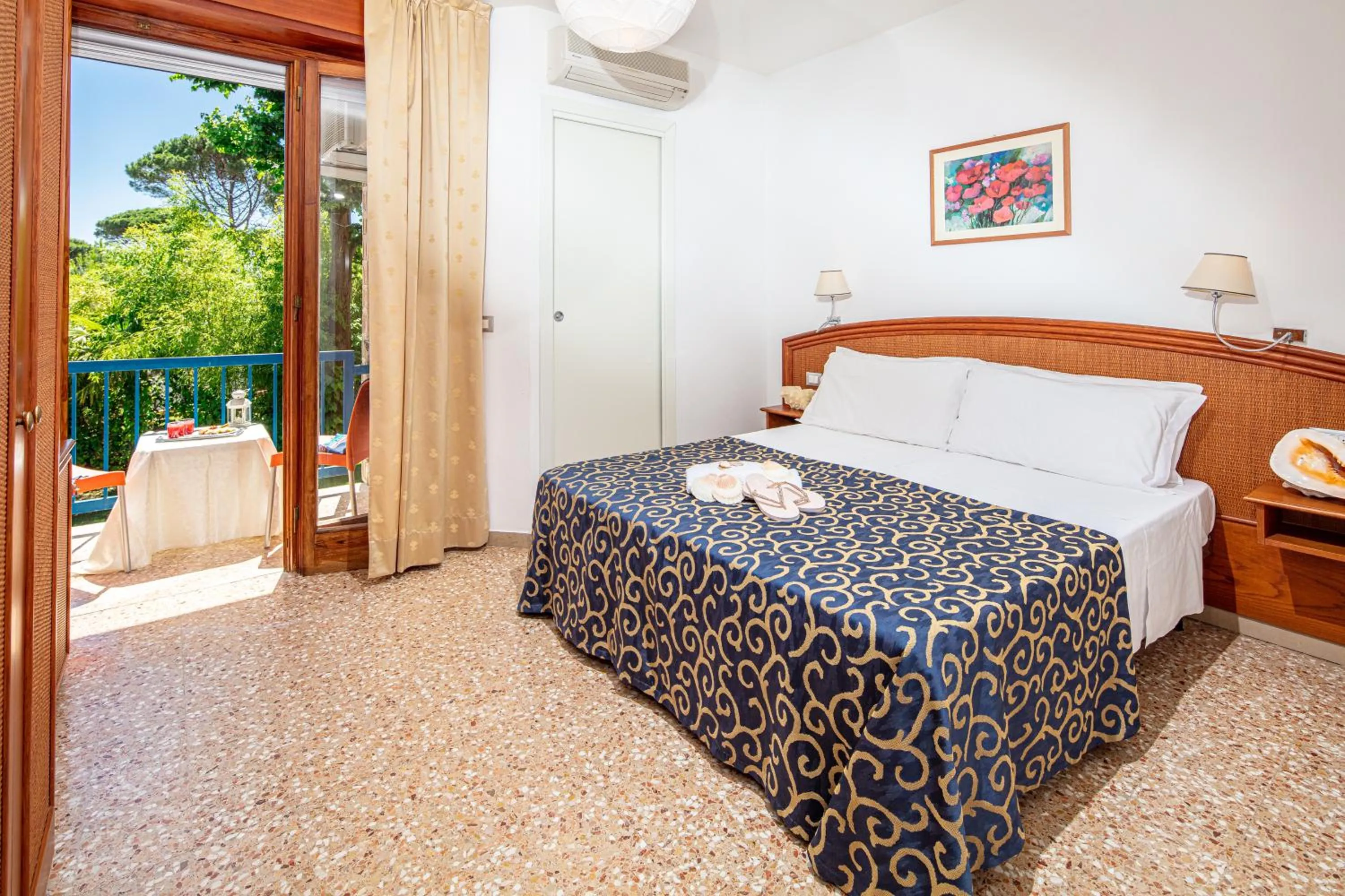 Property building, Bed in Hotel Horizonte