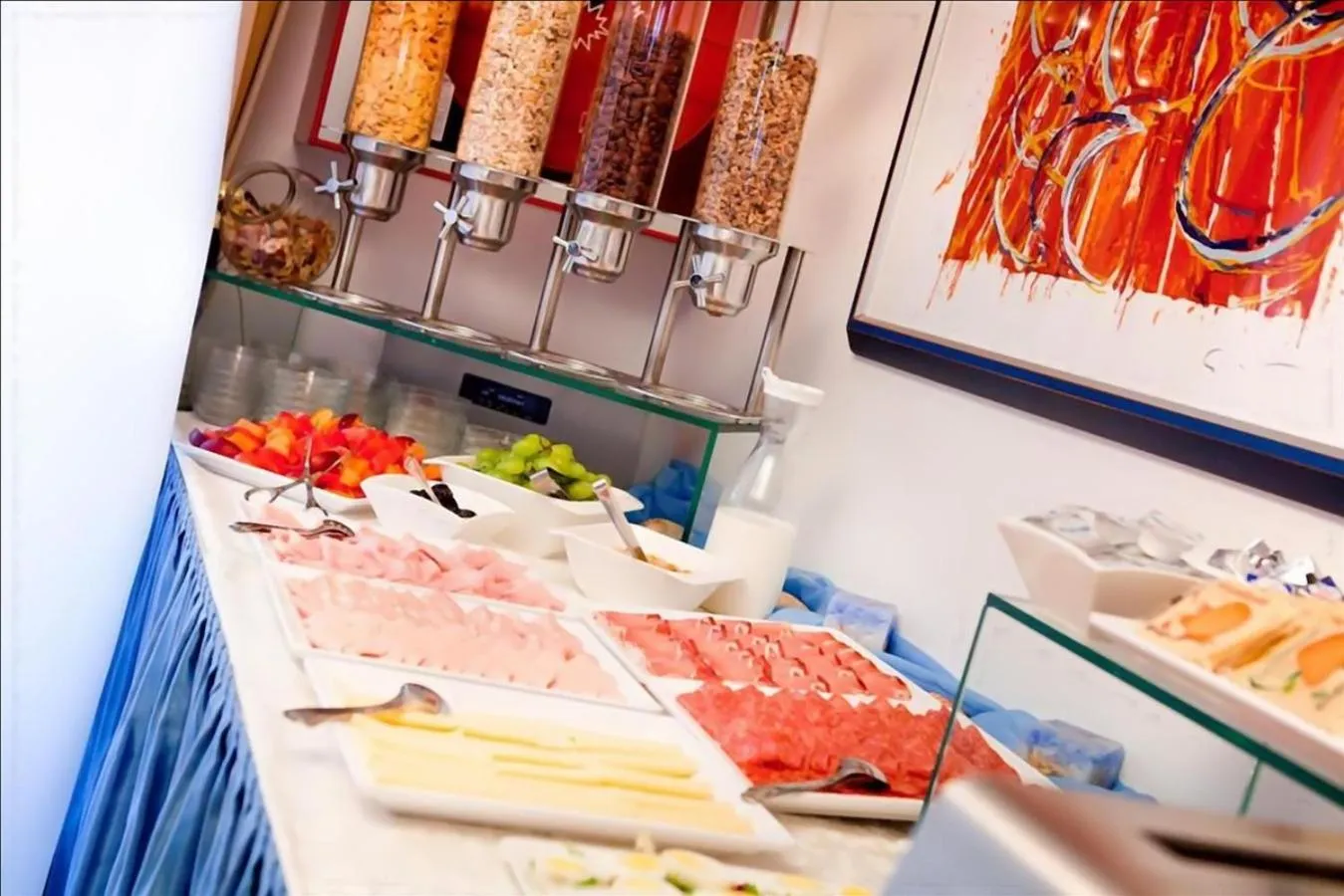 Buffet breakfast in Hotel Horizonte