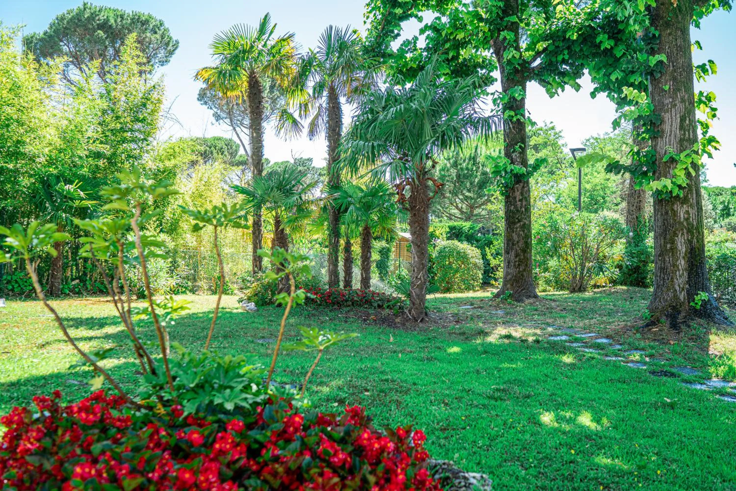 Property building in Hotel Horizonte