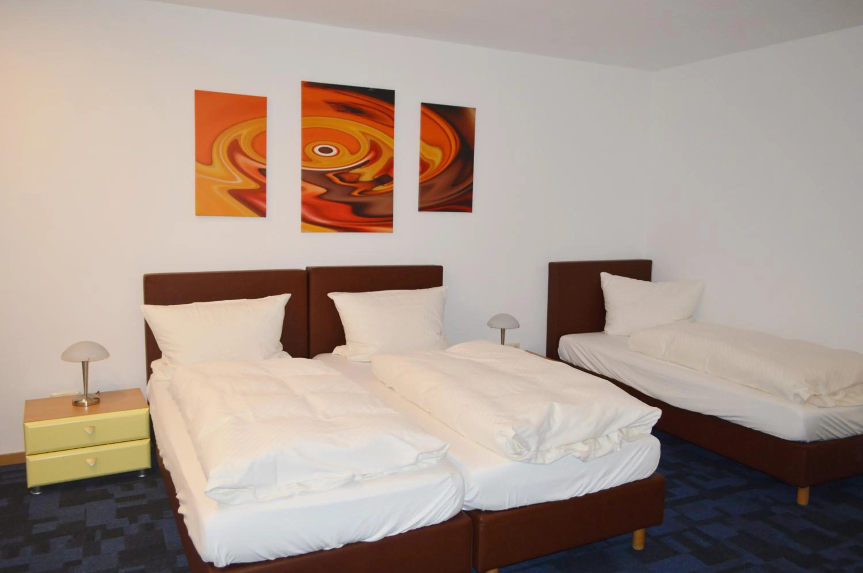 Bed in Hotel B8 Voerde