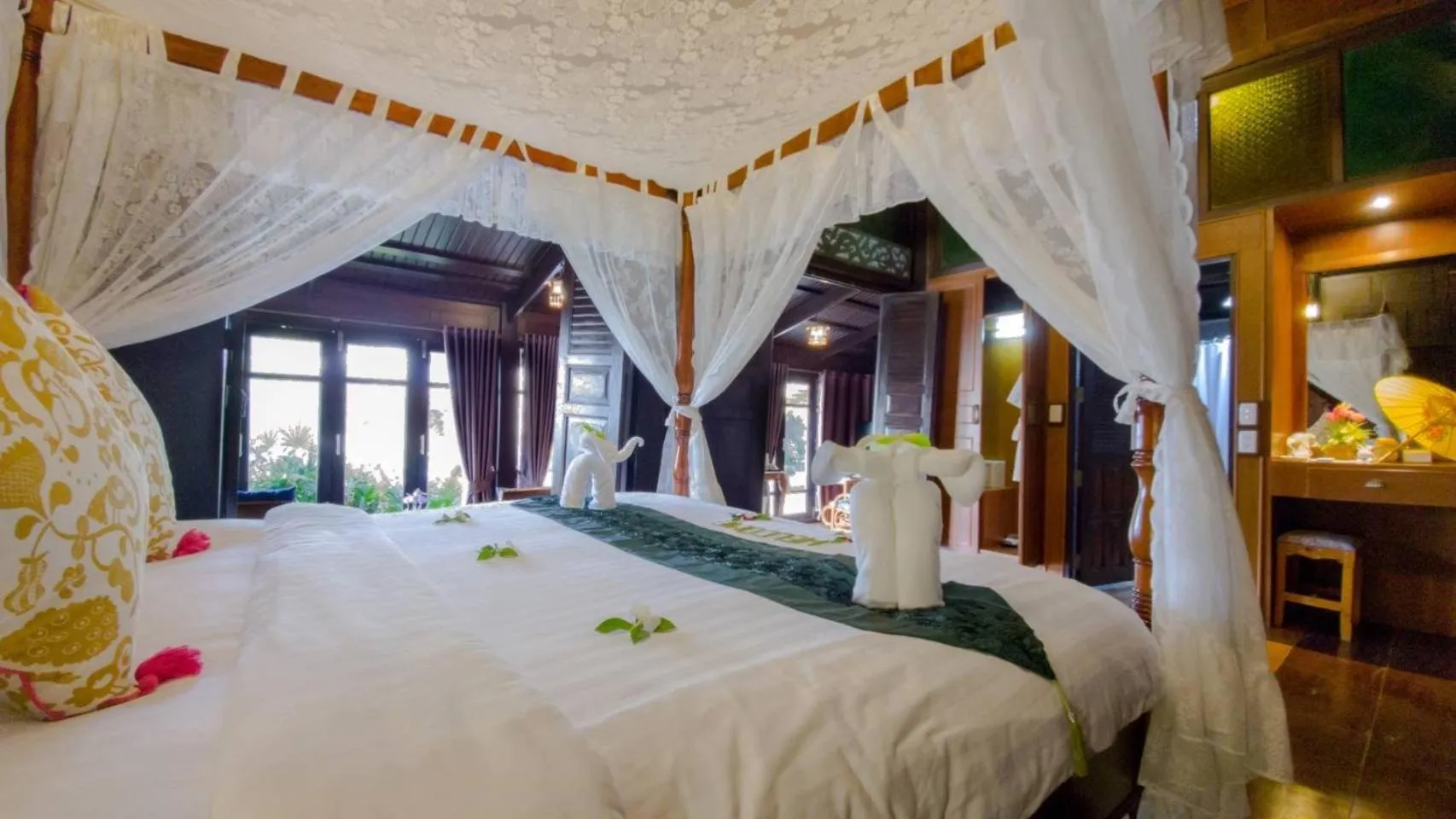 Bed in Sasitara Thai Villas