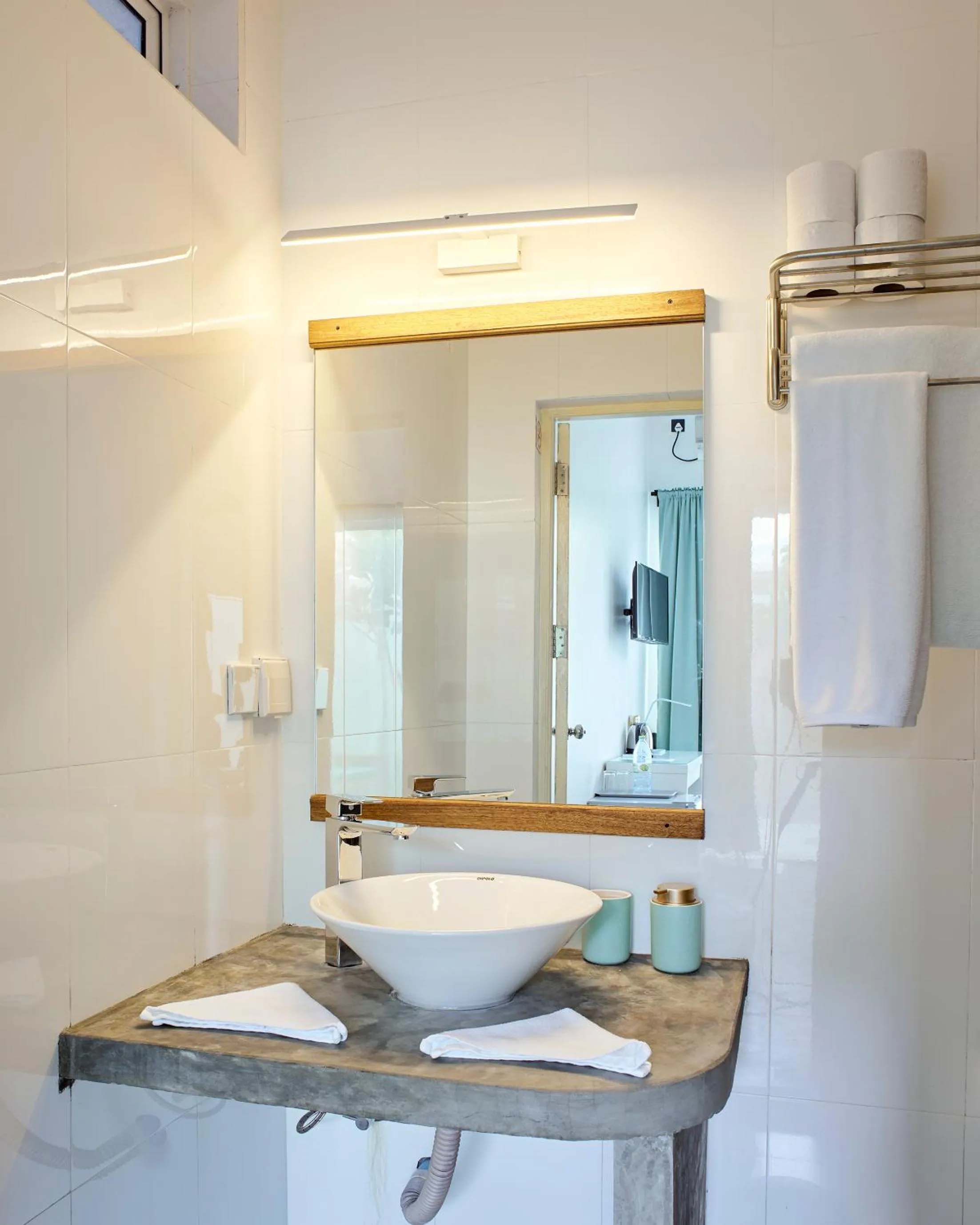 Bathroom in Bliss Dhigurah