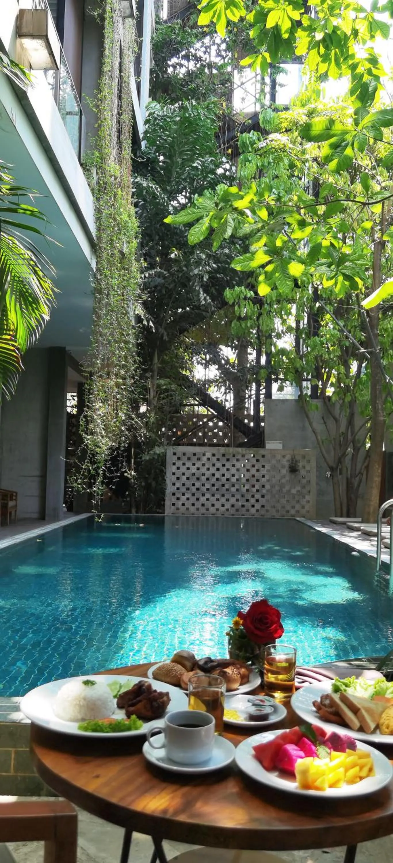 Swimming pool in Sarina Boutique Hotel