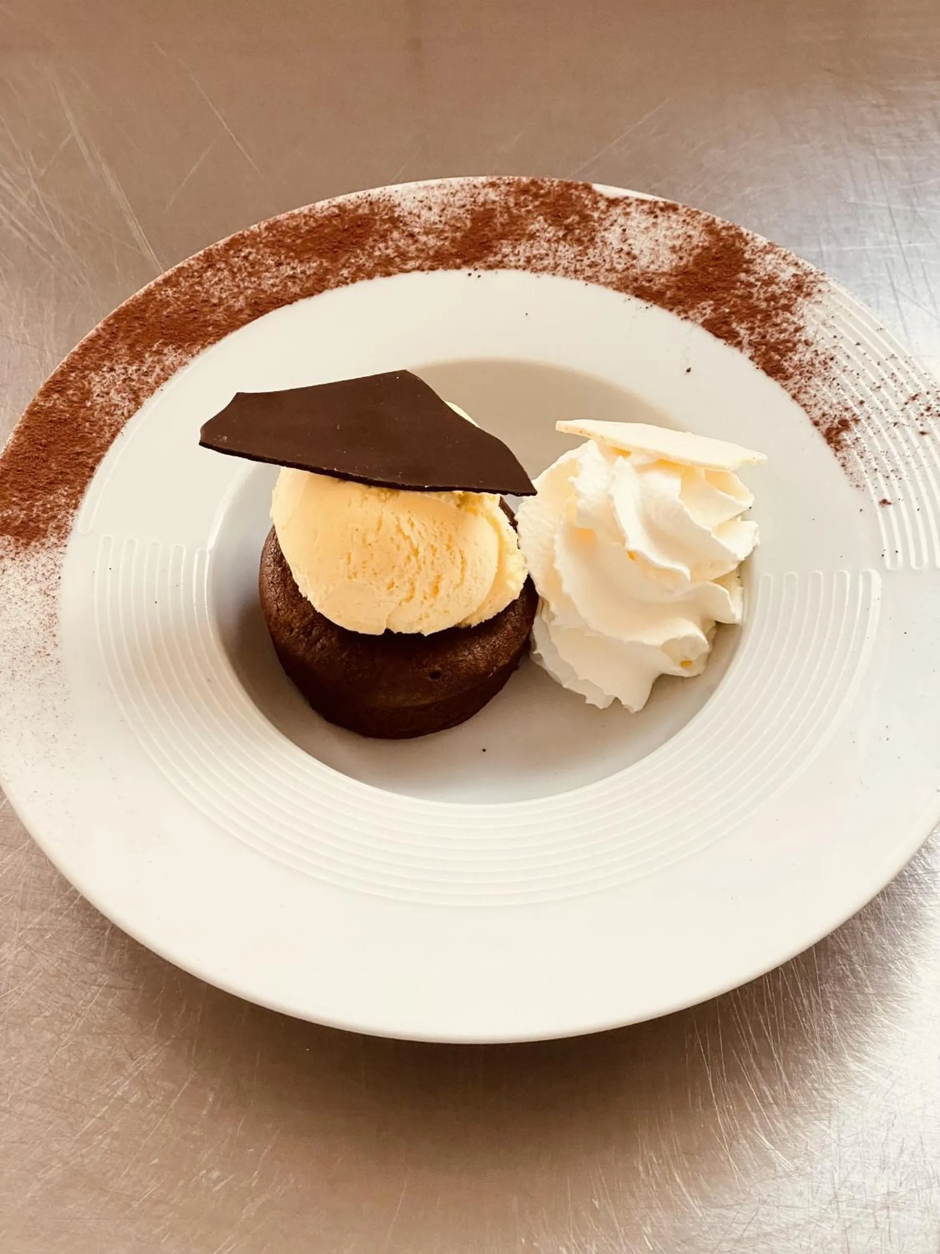 Restaurant/places to eat in Hostellerie Au rendez-vous des amis