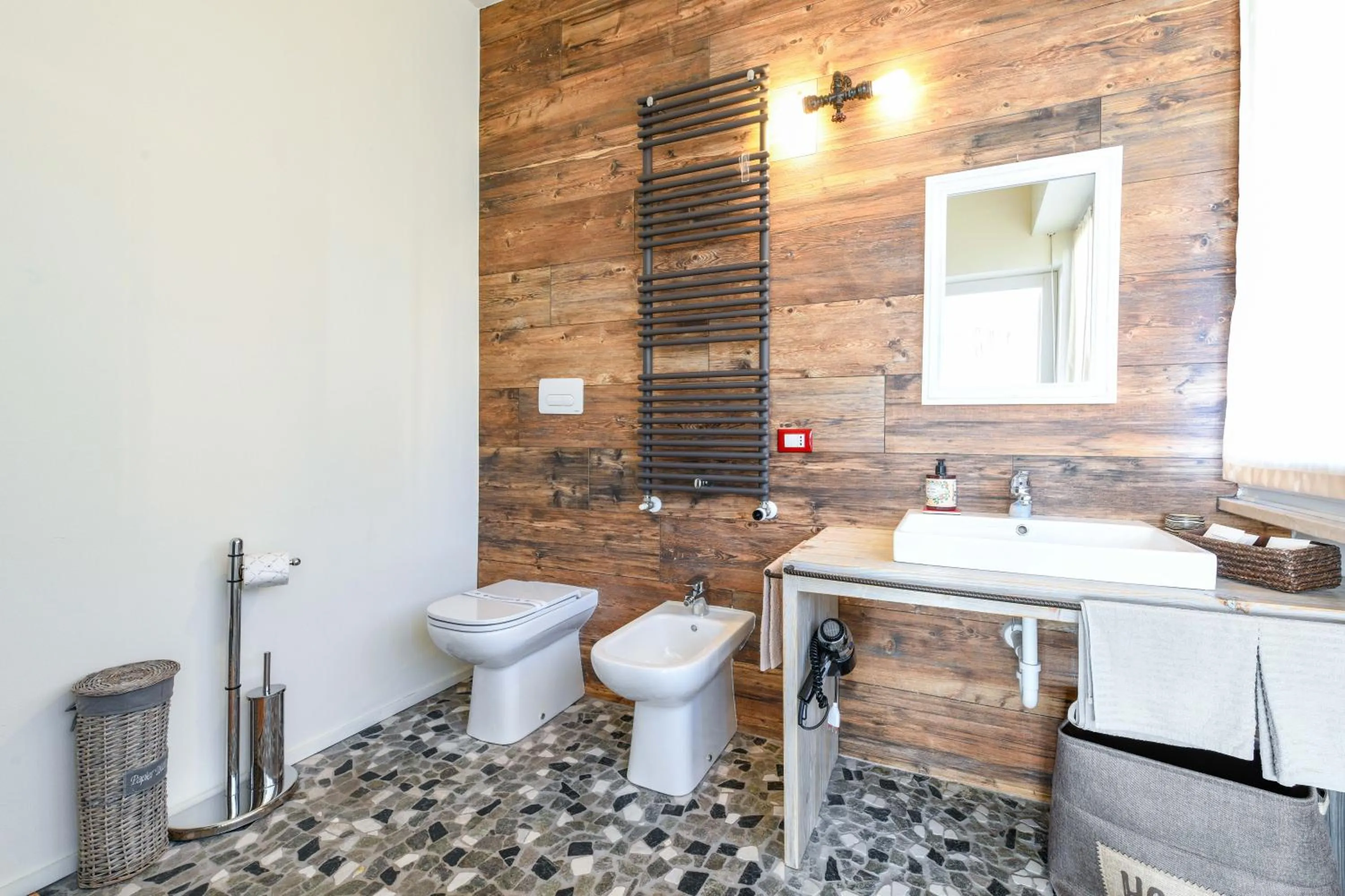 Bathroom in Villa Giulia Rooms & Bike