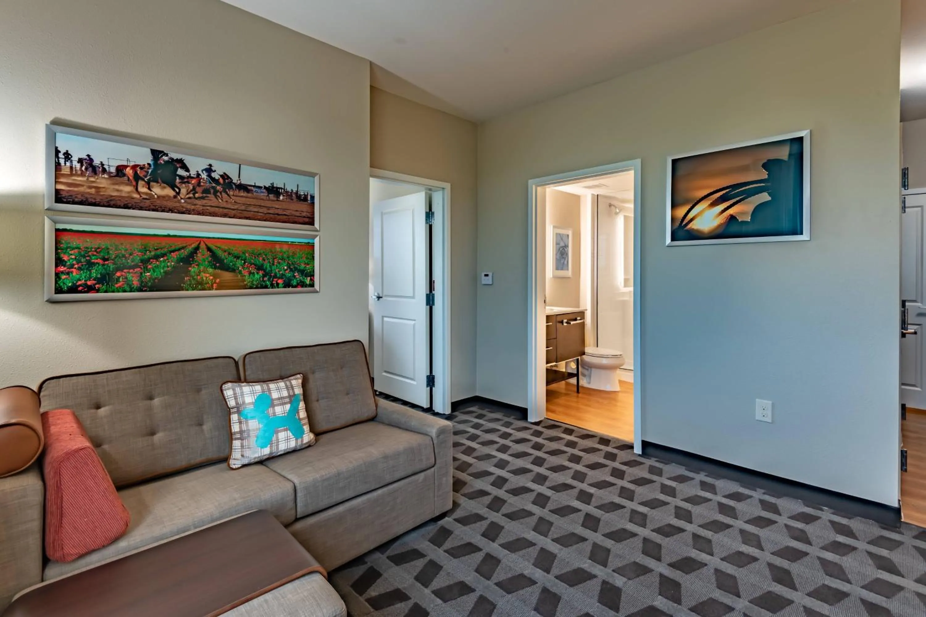 Living room in TownePlace Suites by Marriott Dallas Mesquite