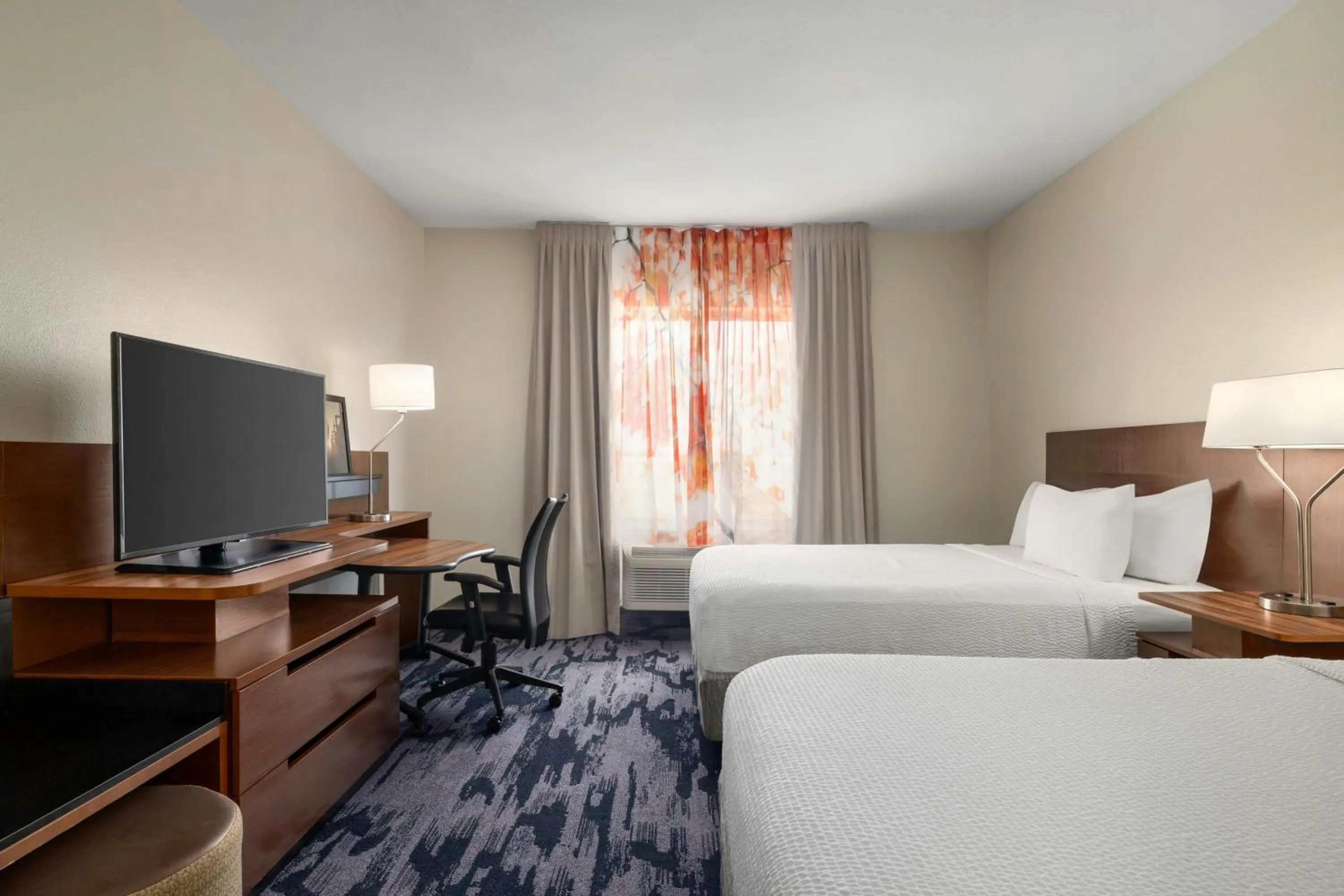 Photo of the whole room, Bed in Fairfield Inn & Suites by Marriott West Monroe