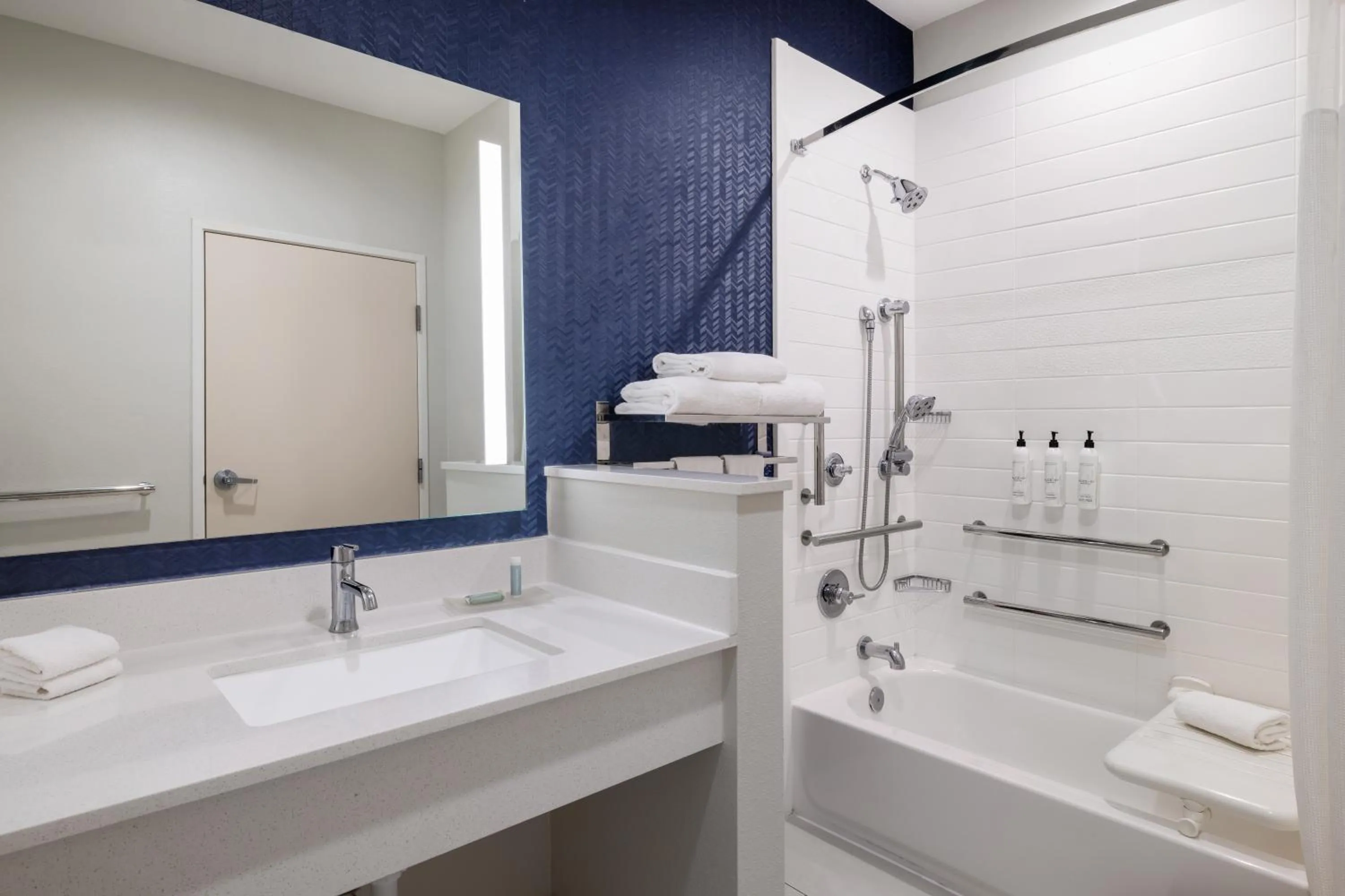 Bathroom in Fairfield Inn & Suites by Marriott West Monroe