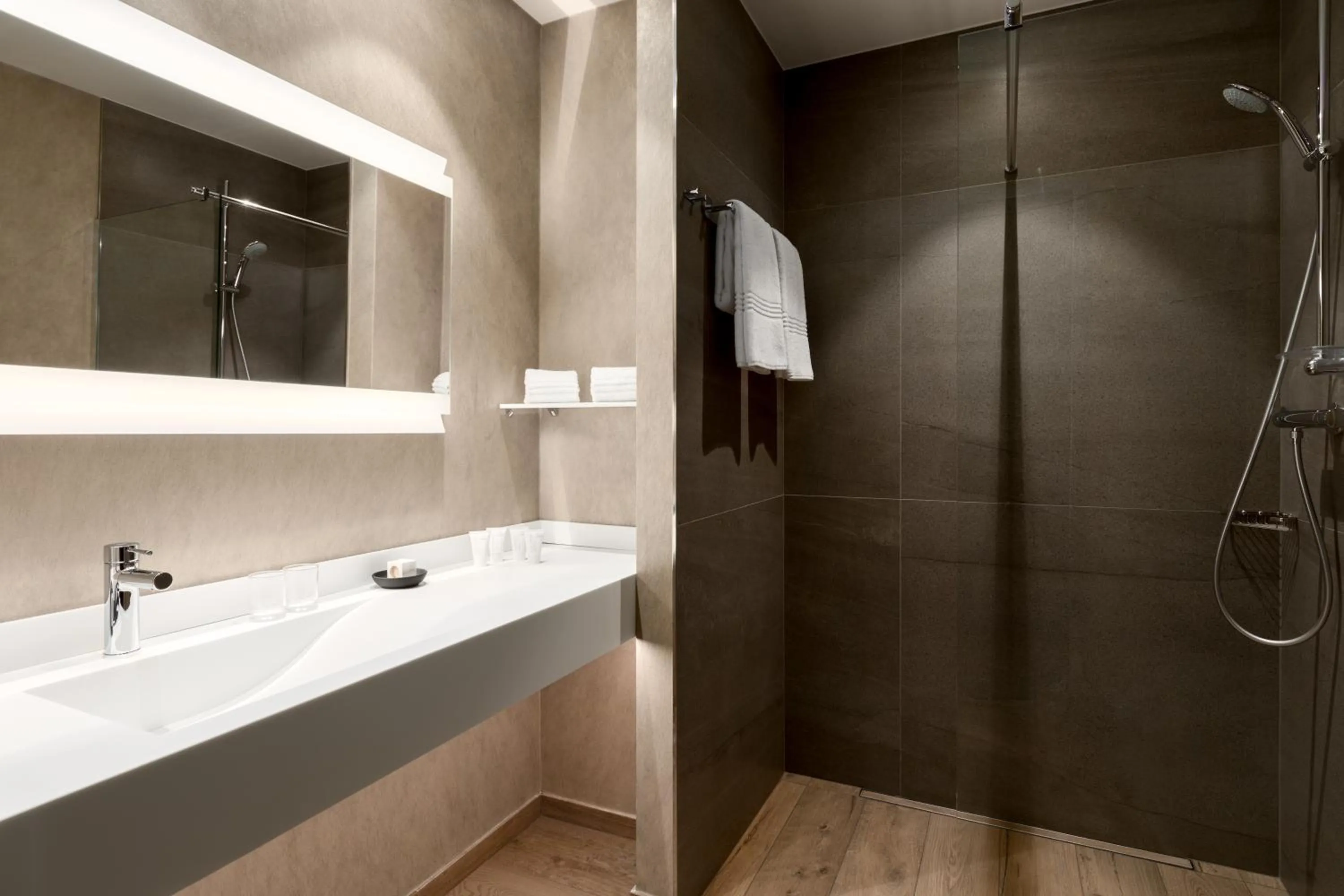 Shower in AC Hotel by Marriott Wroclaw