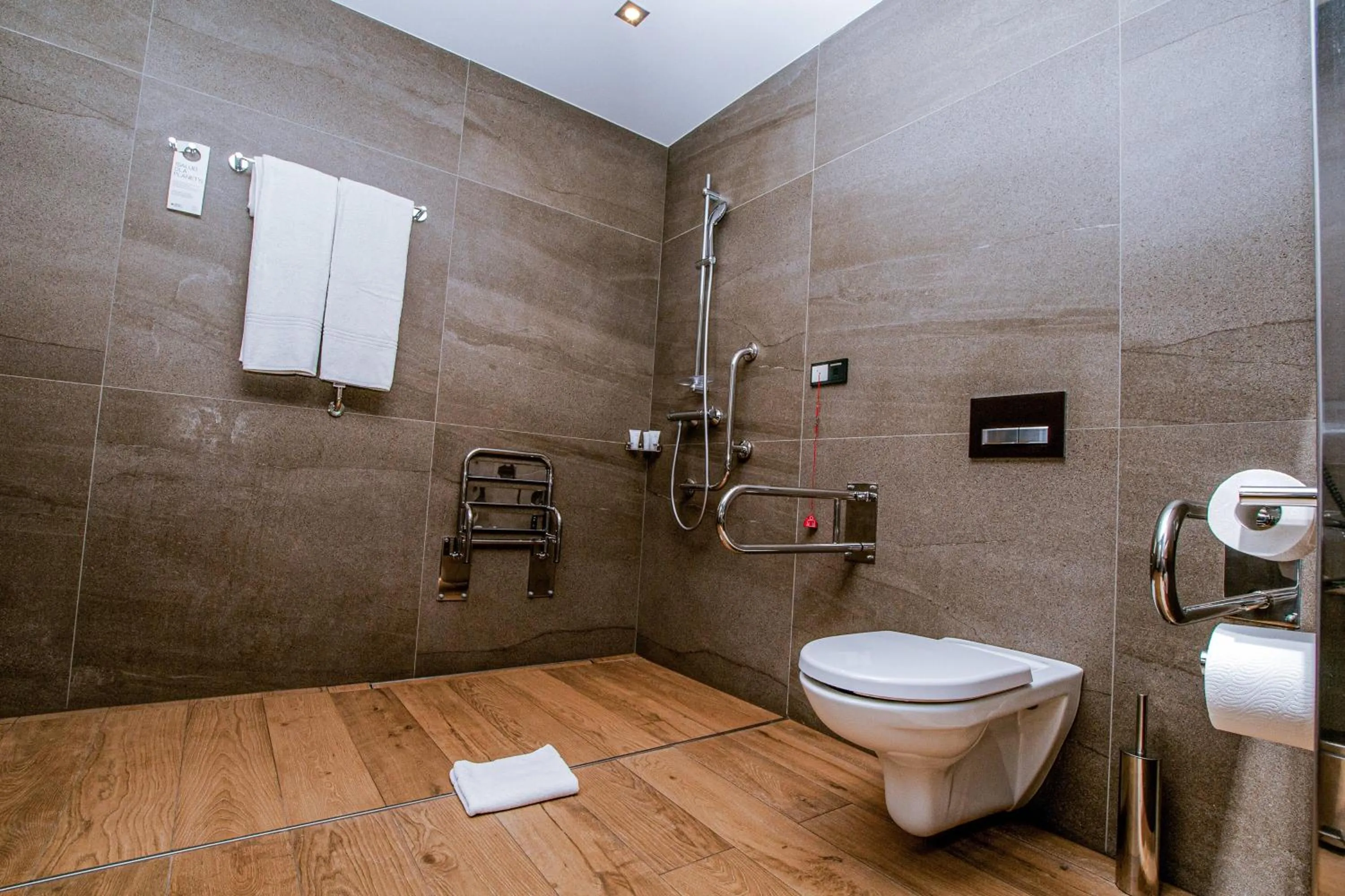 Bathroom in AC Hotel by Marriott Wroclaw