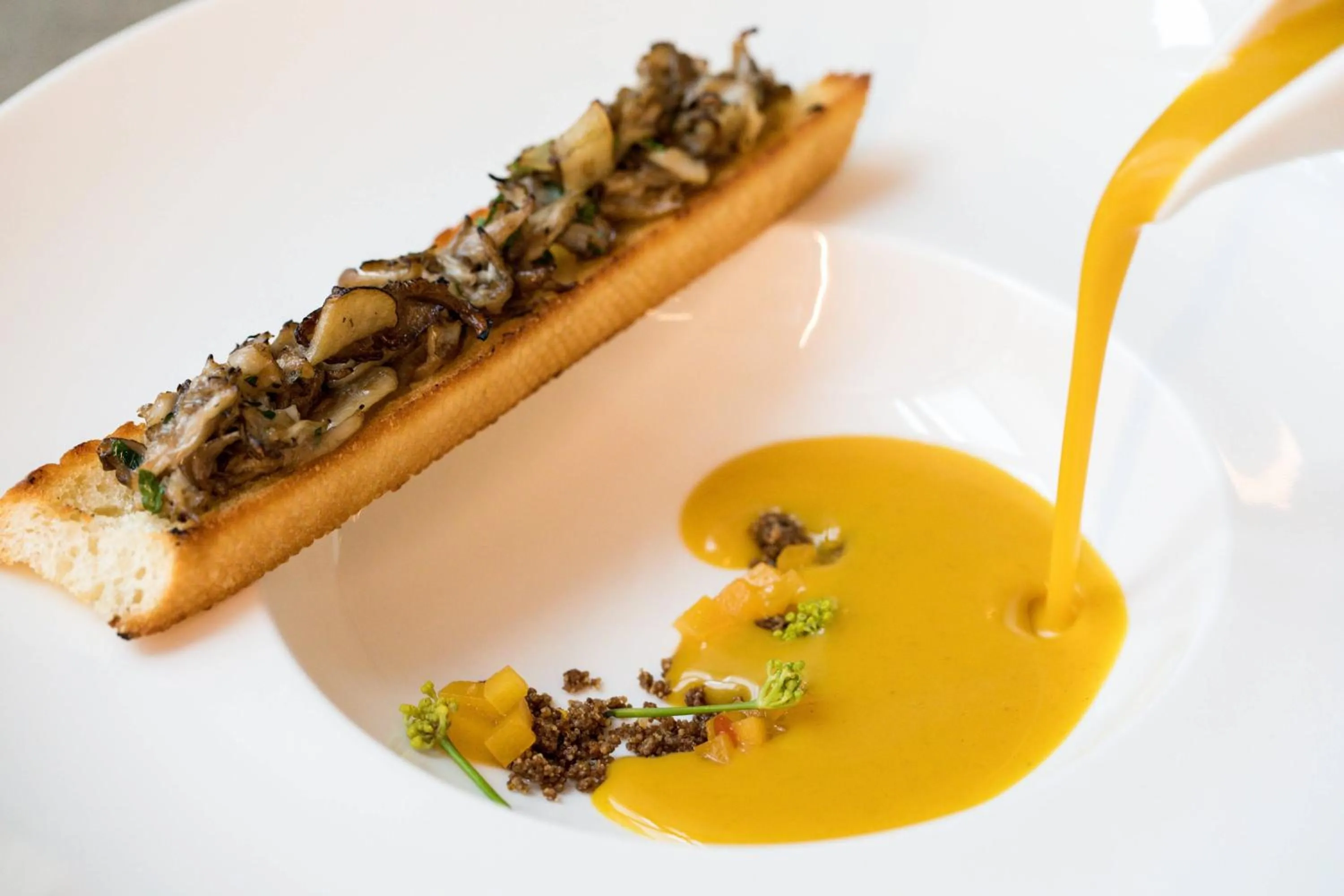 Restaurant/places to eat in AC Hotel by Marriott Wroclaw